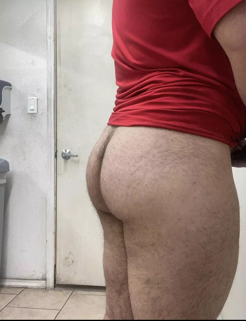 Sweaty ass season. Would you like a lick of mine?