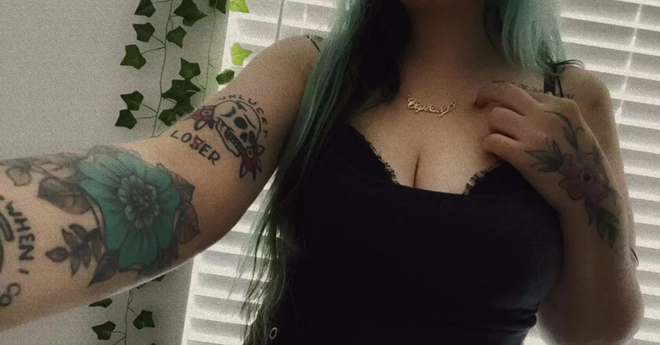 🍒 sweet & tatted babygirl eager to please you! free onlyfans link below! 🍒NEW GIRL ON GIRL CONTENT!!