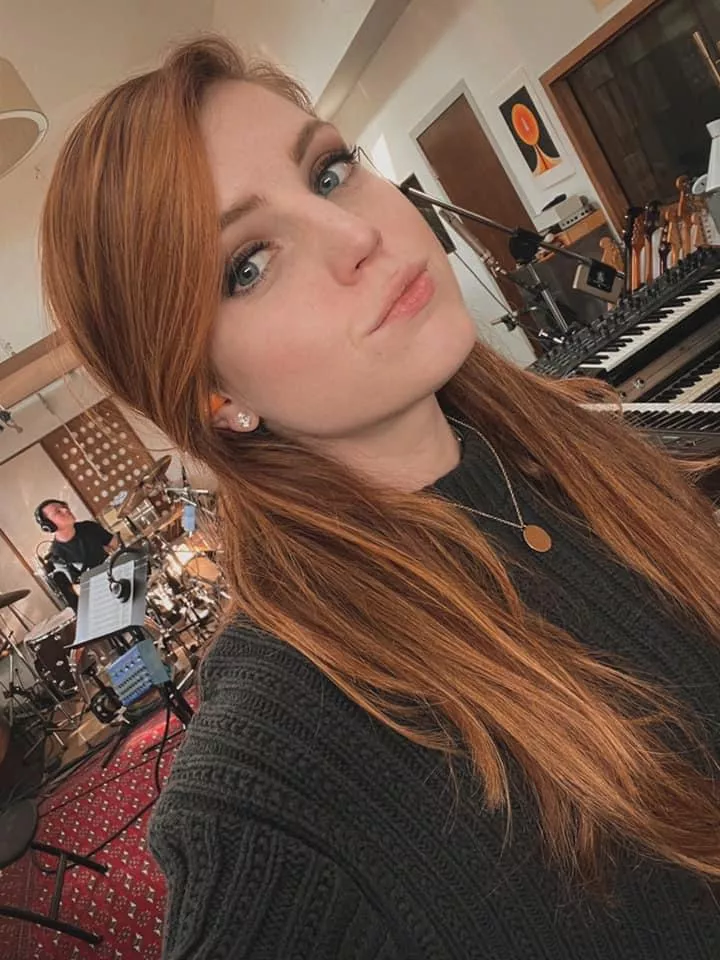 Sydney Sierota (Echosmith)