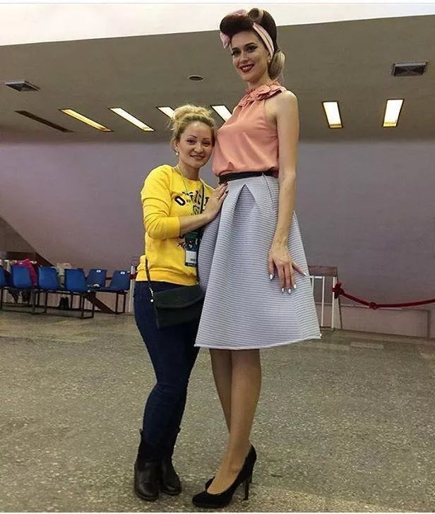 Tall lady with short friend