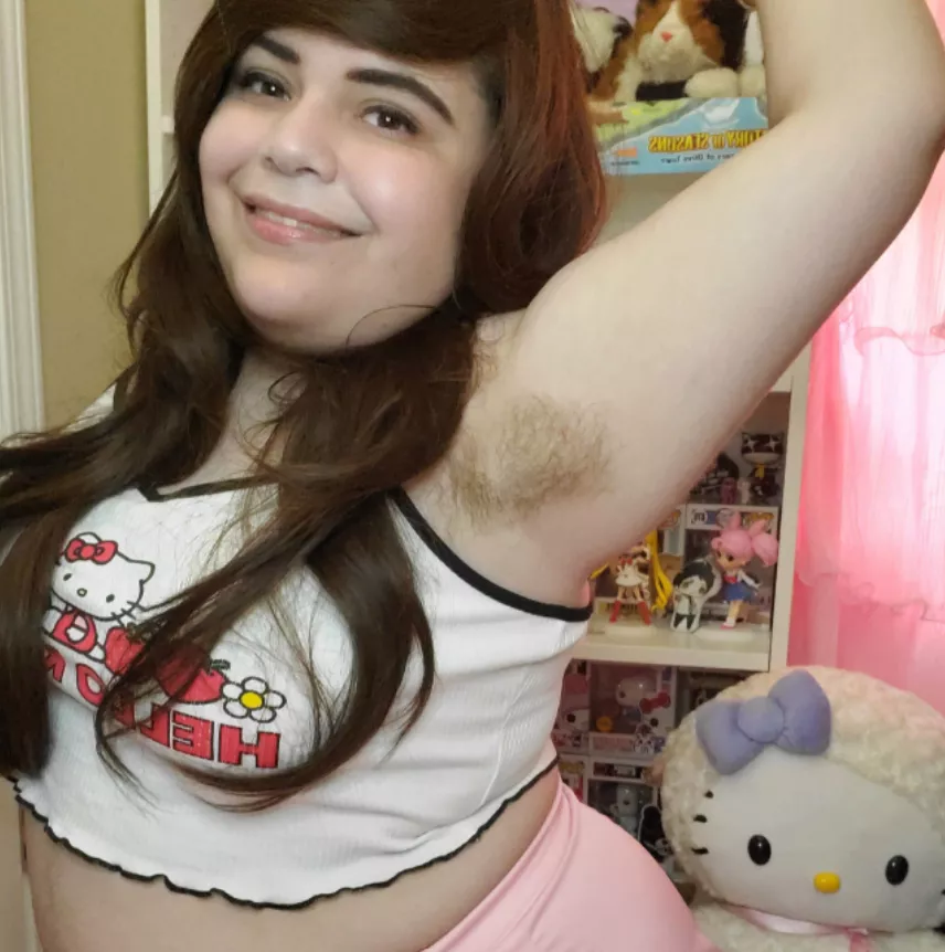 Tank tops are great because I can show off my armpits ;)