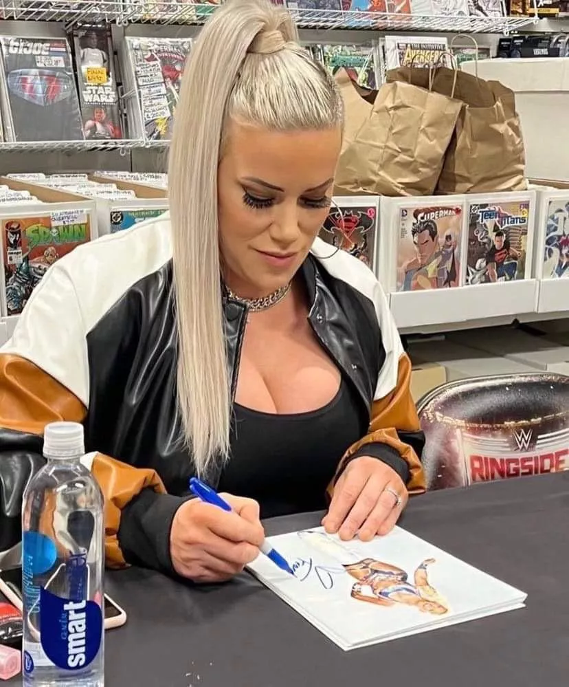 Taya’s Cleavage! 🤤🥵