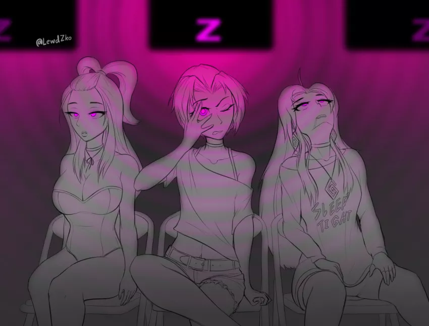 That's right ladies, just stay there, open your eyes, and enjoy the lightshow~ (Zko)