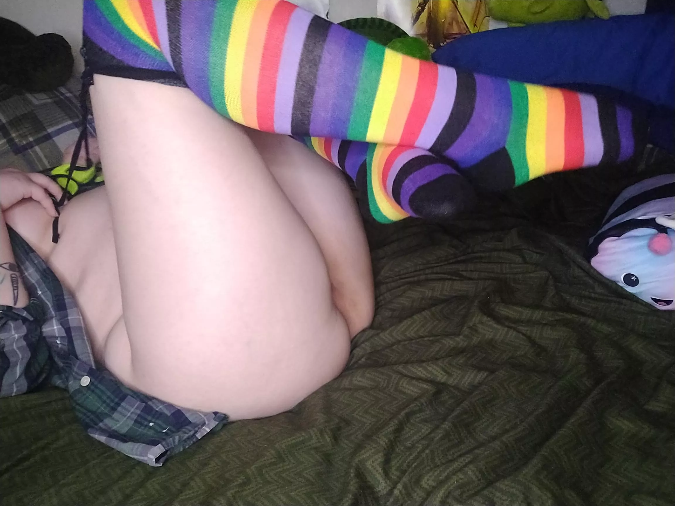 the rainbow thigh highs stay on while we fuck!