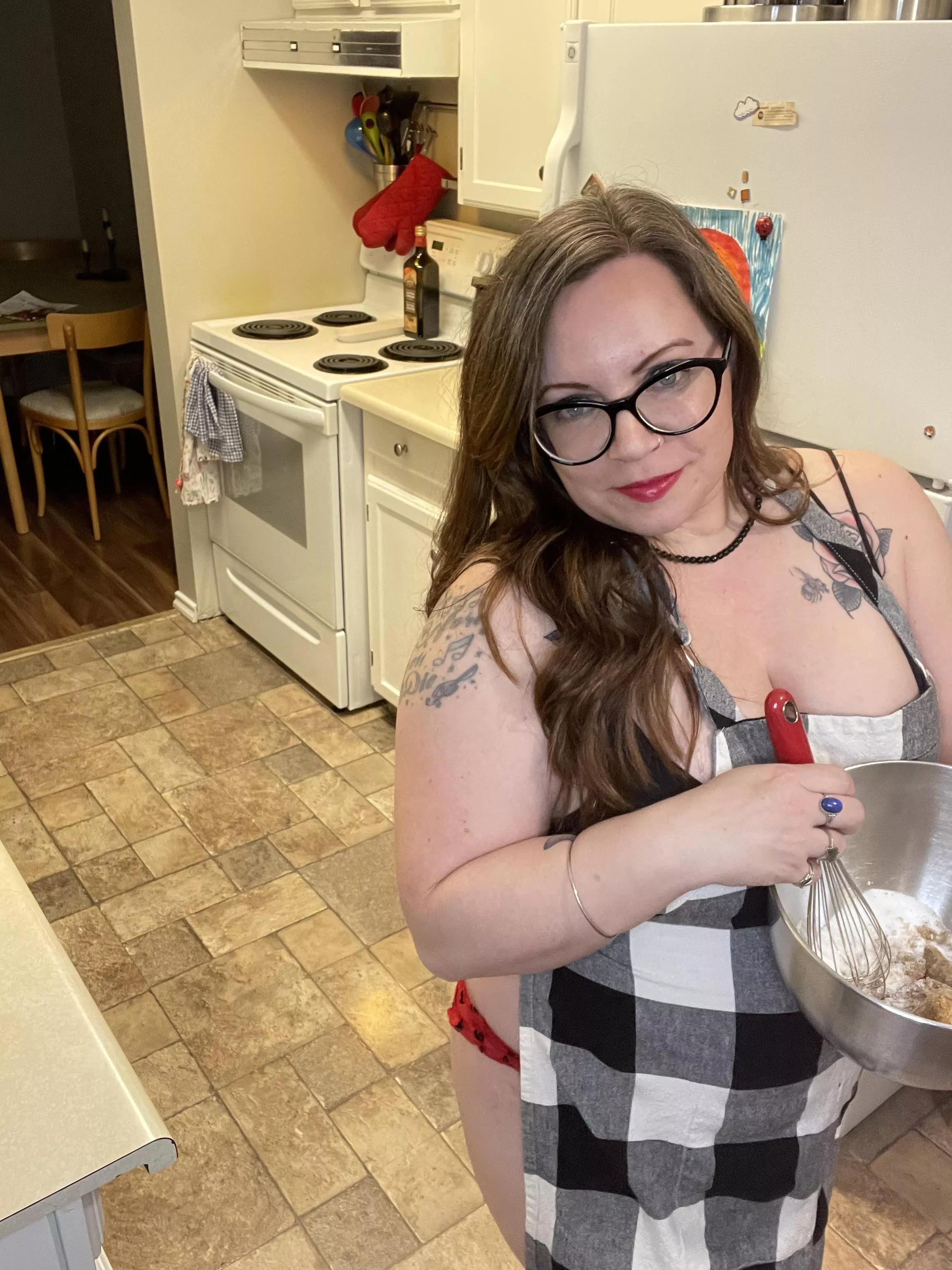 Thick chick baking for you