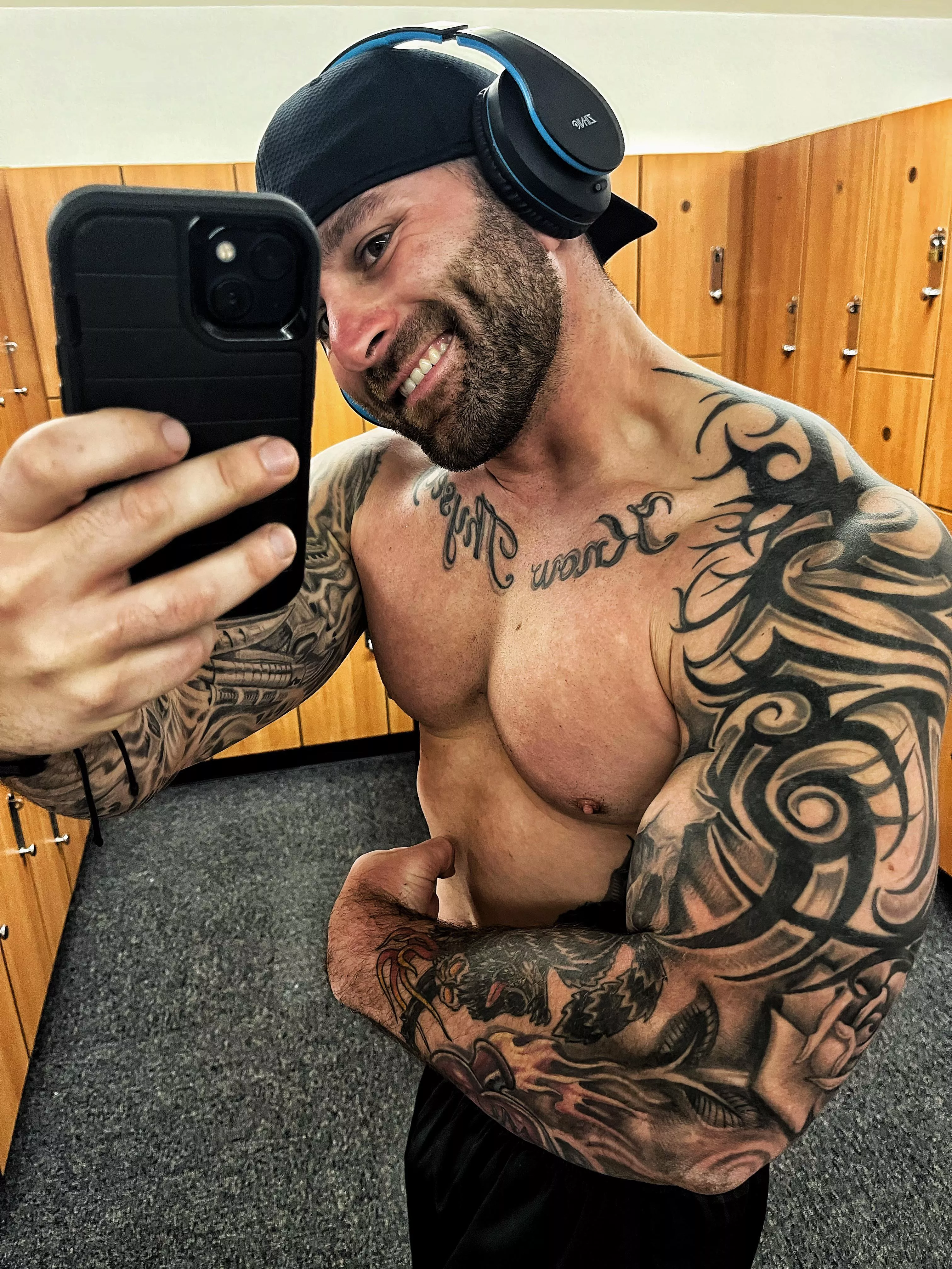 Time to crush it at the gym #tattoos