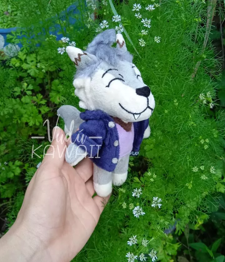 tiny wolf plush commission