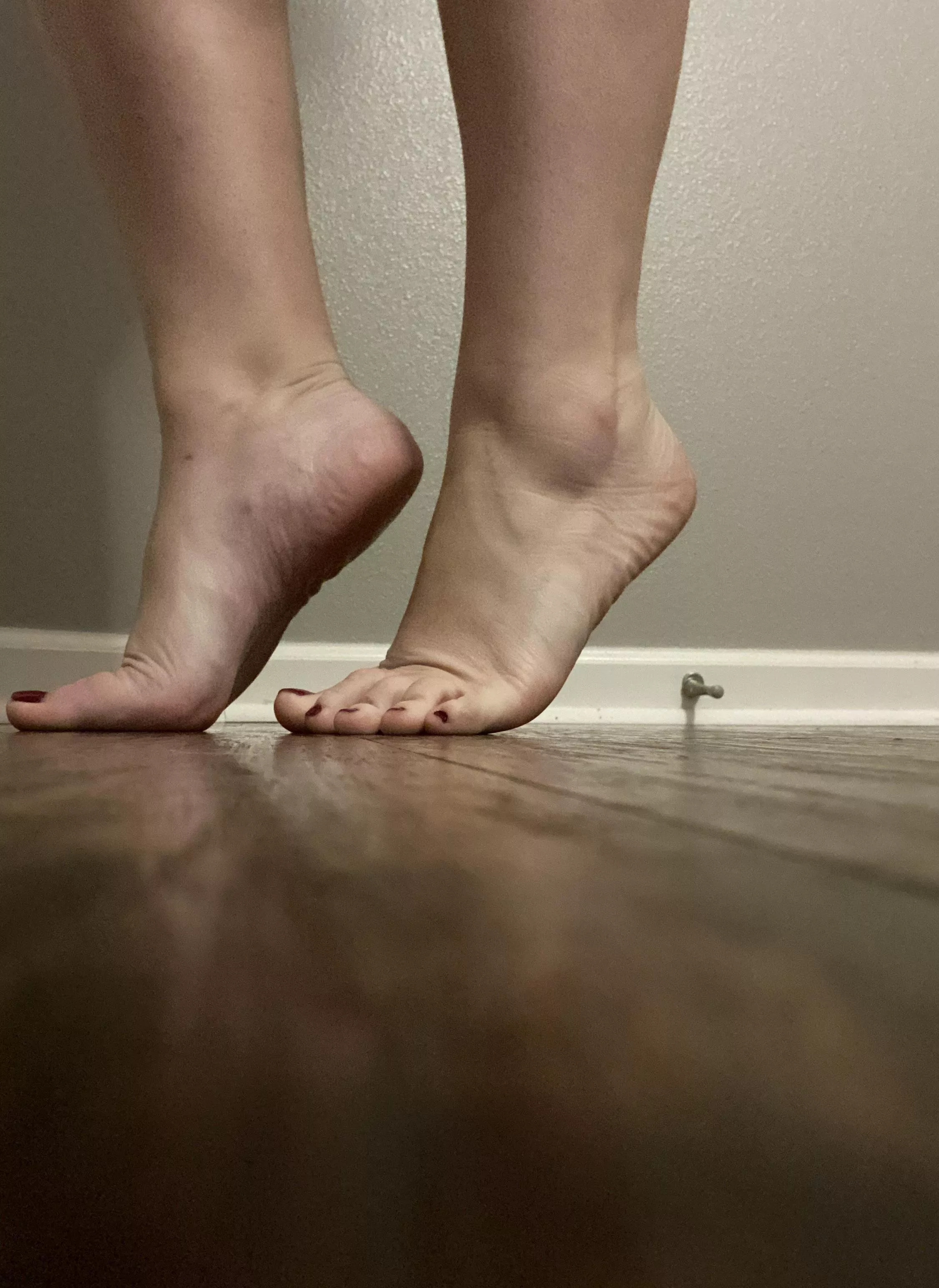 Tippy toes