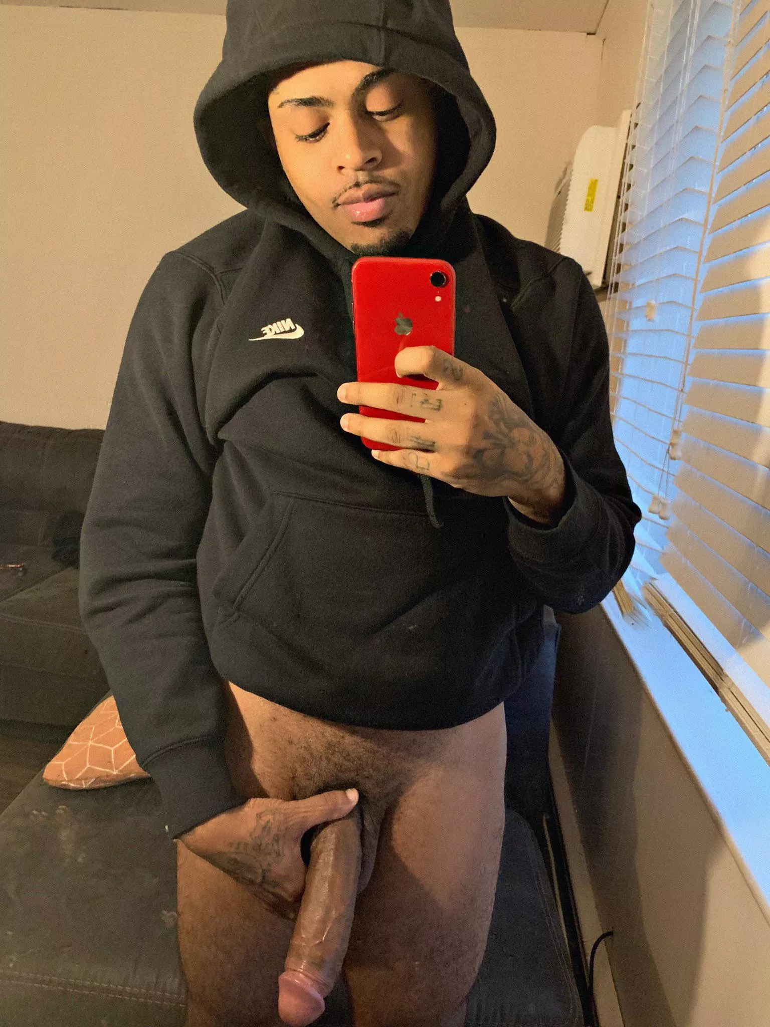 tired af but my dick look good lol