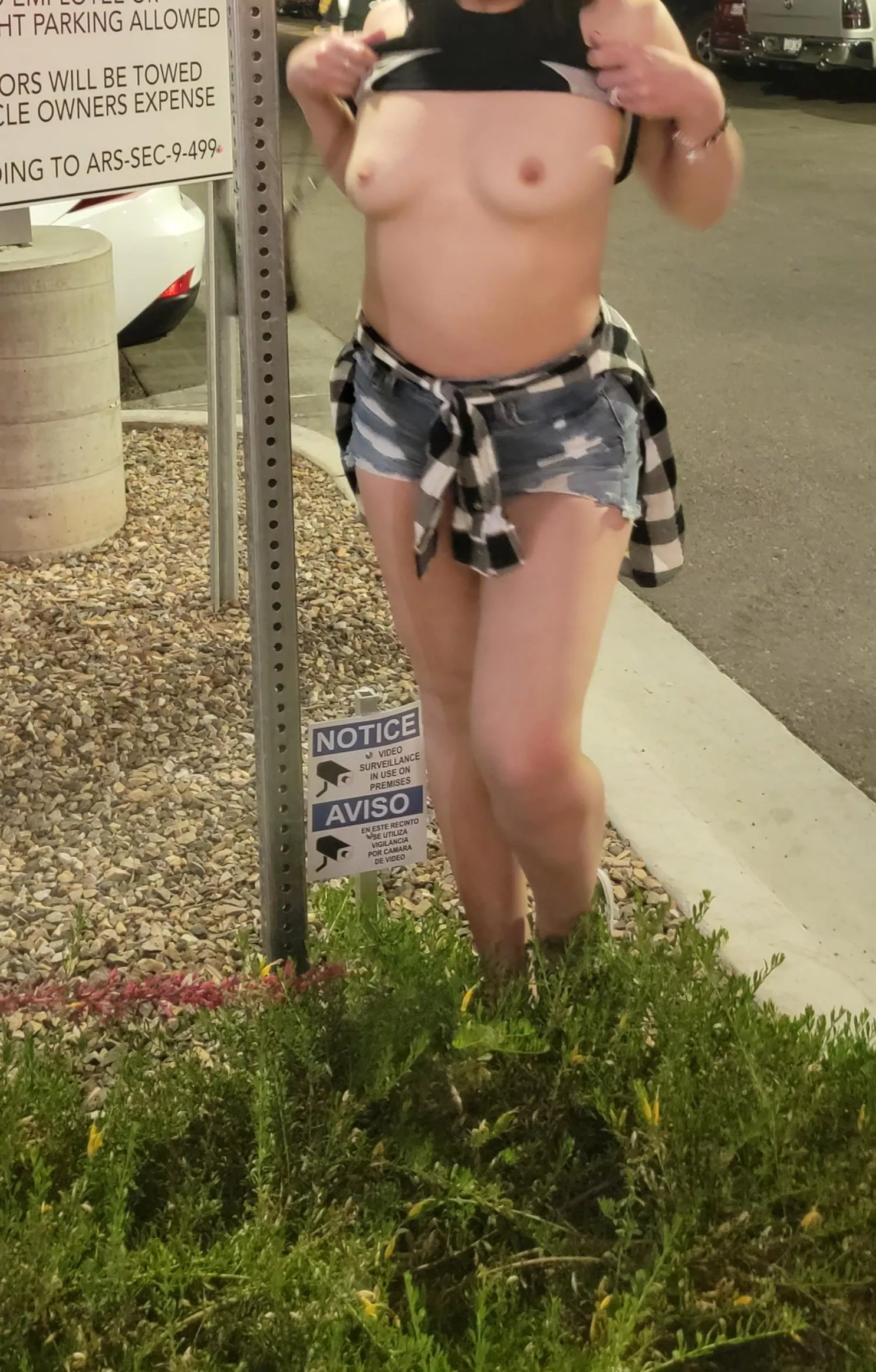 tits out at Downtown Chandler!!