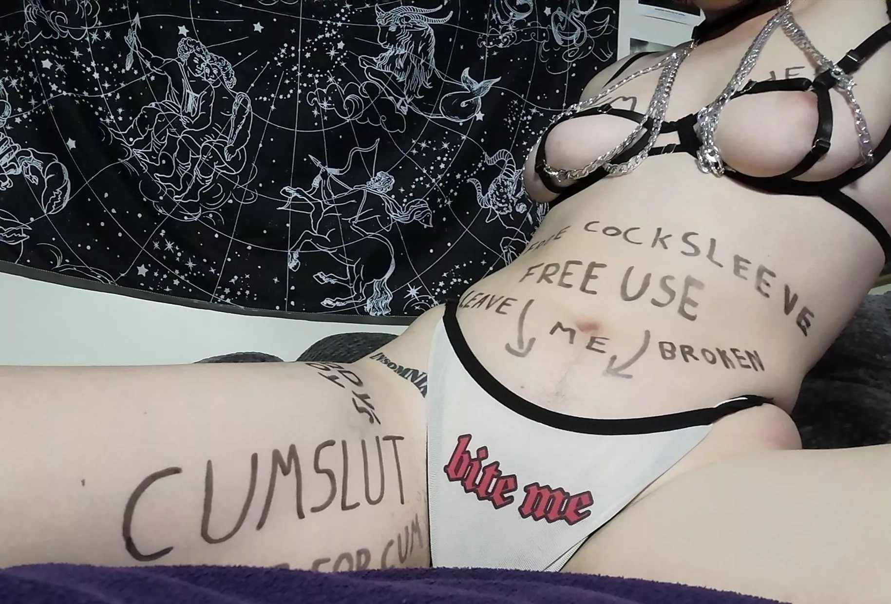 [TM] More bodywriting from the other day ðŸ¥µ