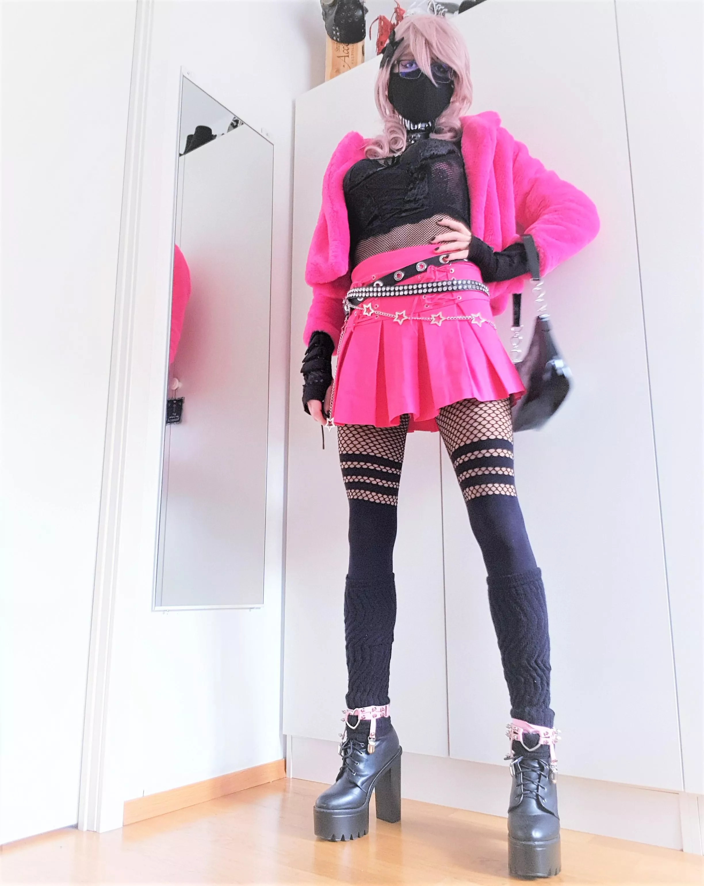 Today's fit is Black and Pink...AGAIN!