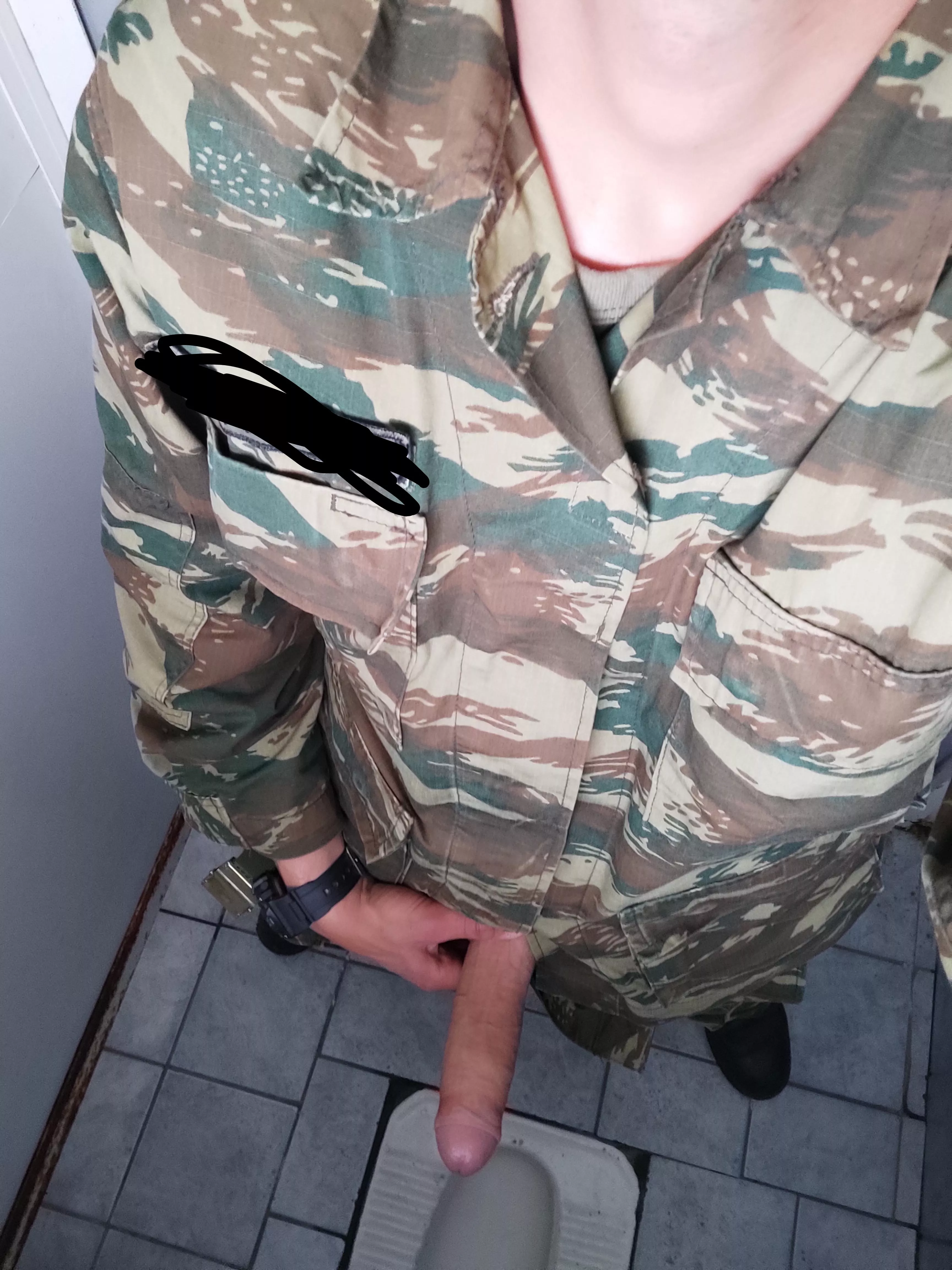 toilet dick pics are my thing. tell me what you think and what you'd do with my cock.