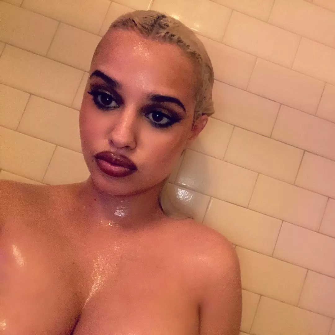 Tommy Genesis