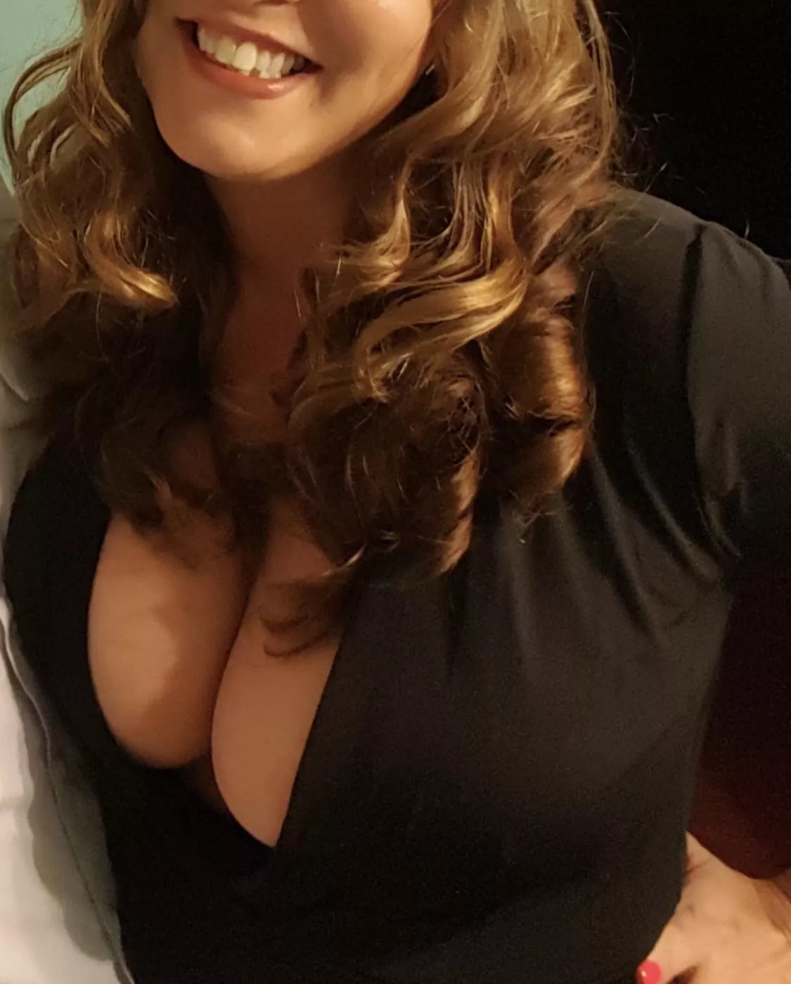 Too much cleavage for a first date?