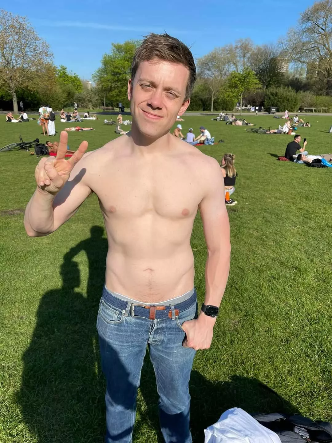 Totally straight activist, journalist and podcaster Owen Jones. Links in comment