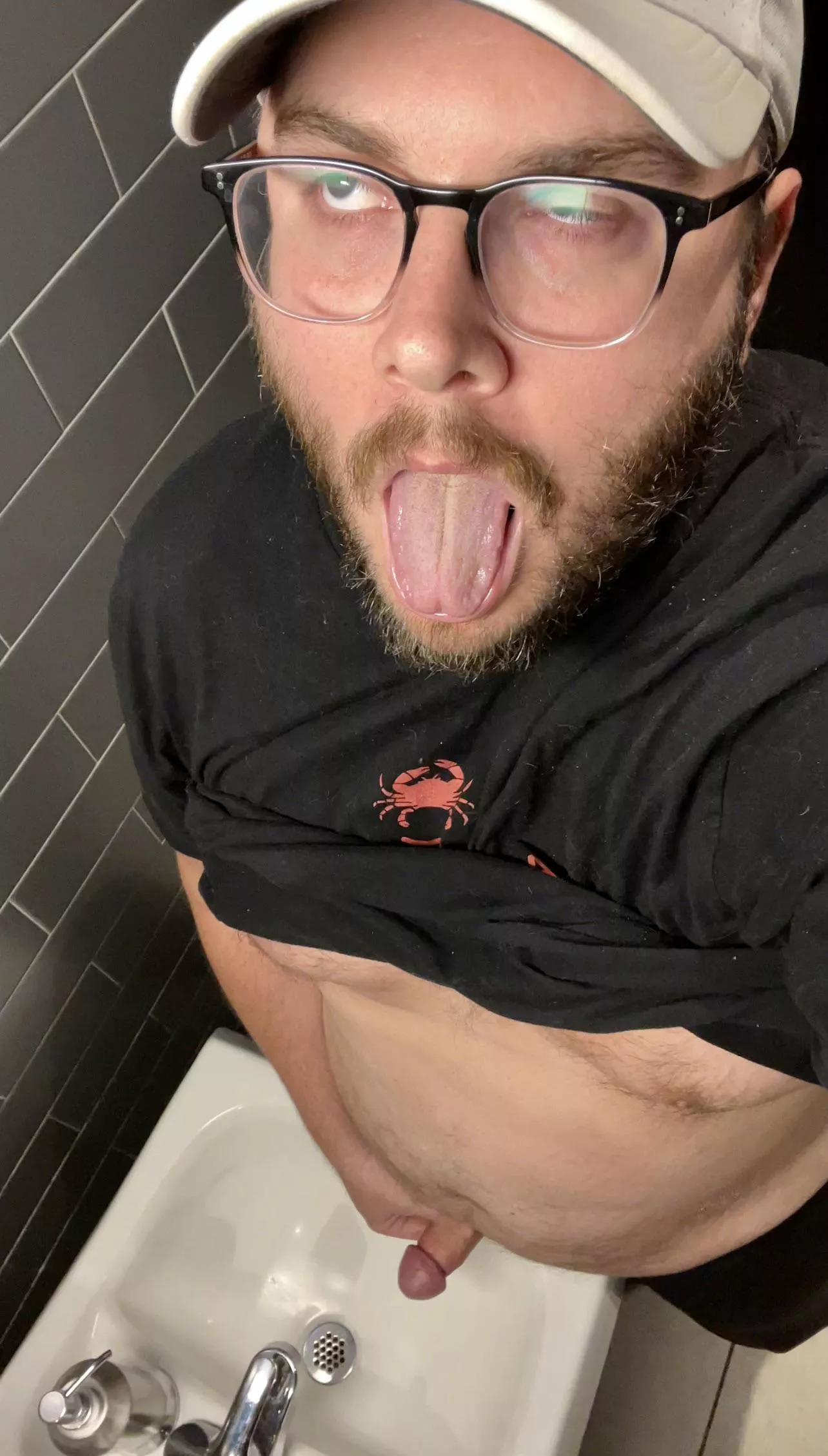 Treat me like a dumb slut in the Starbucks bathroom