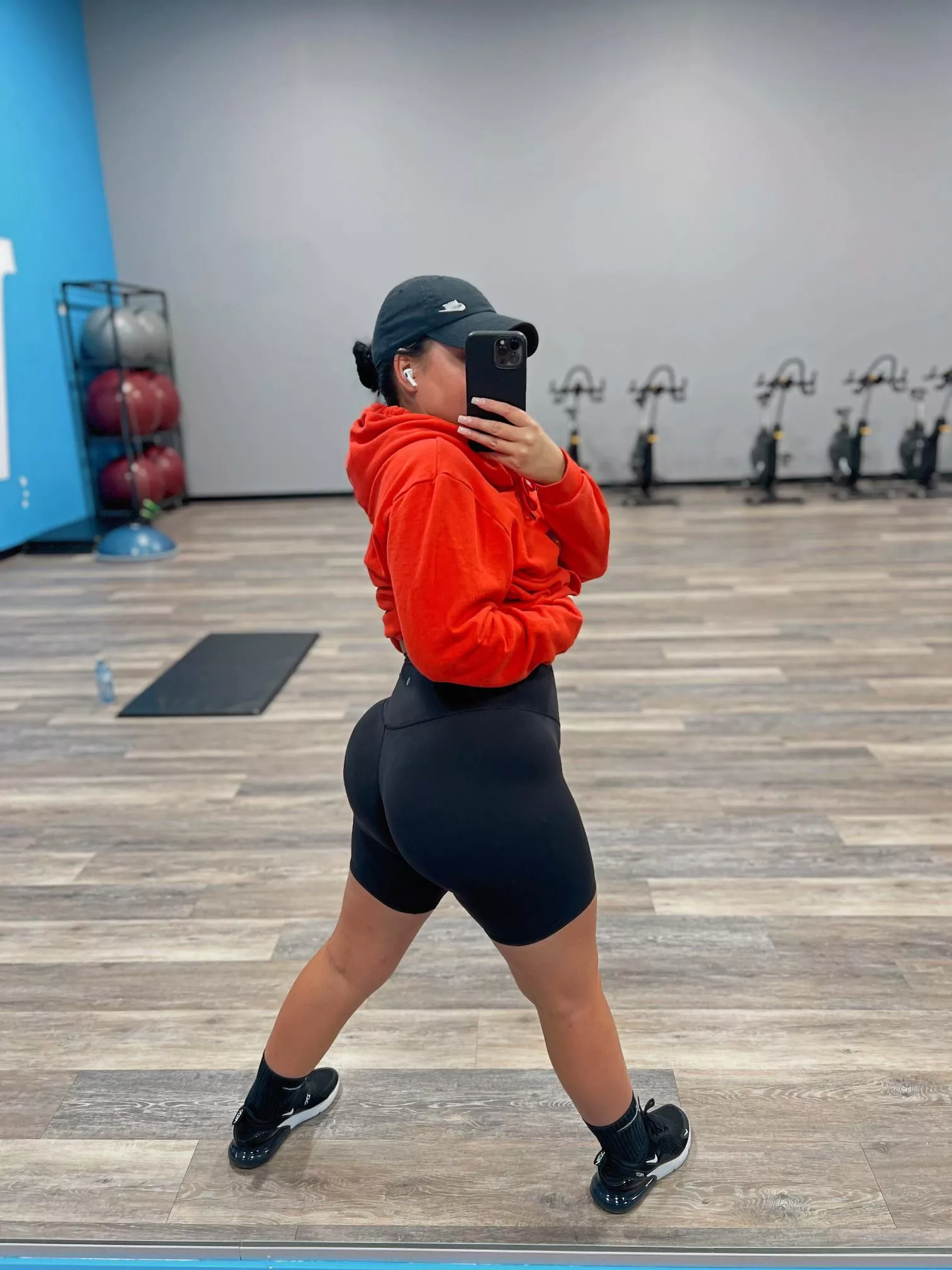 Trying hard to get the gains 🍑