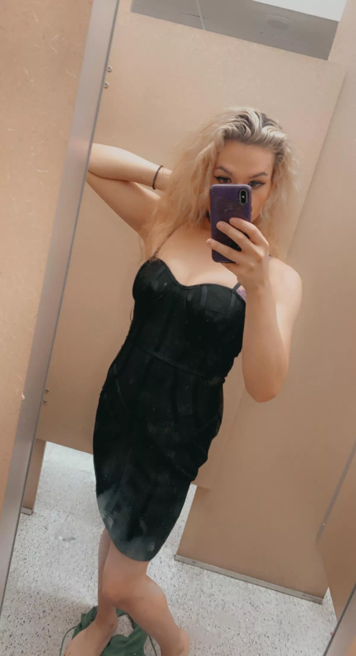 Trying on dresses ðŸ’•ðŸ¤