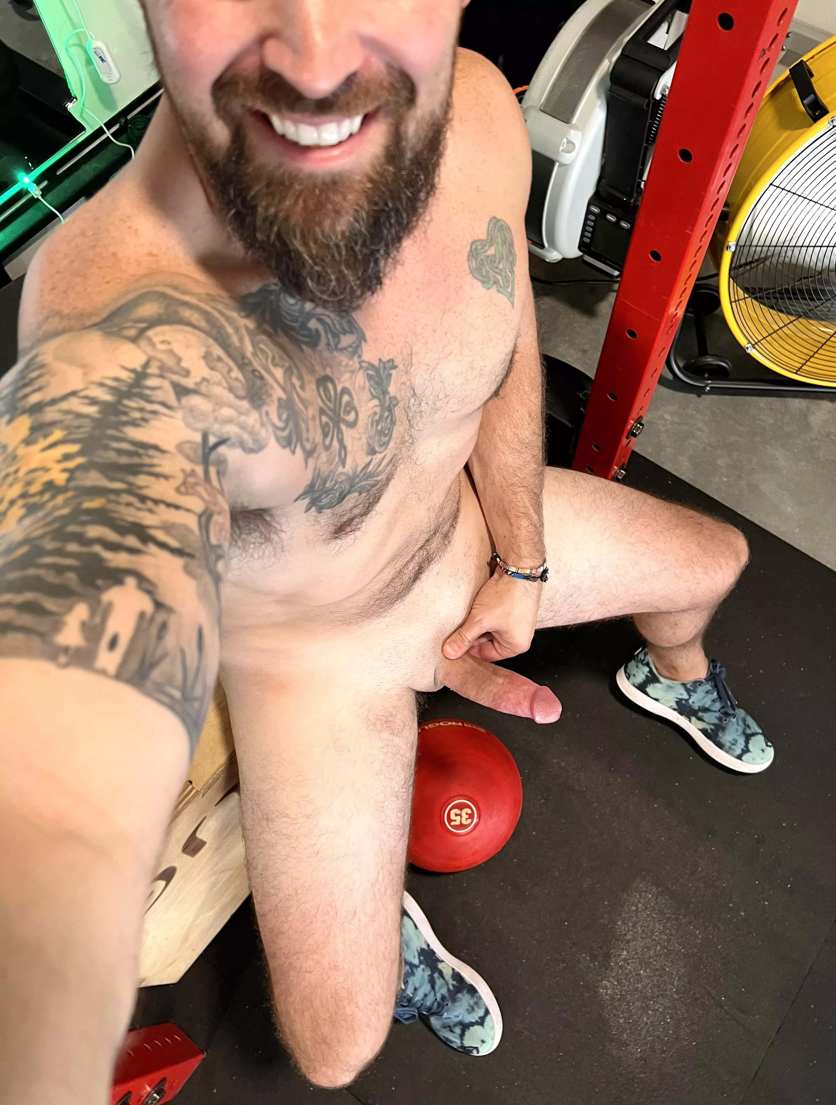 Tuesday lunch workout complete! (M)