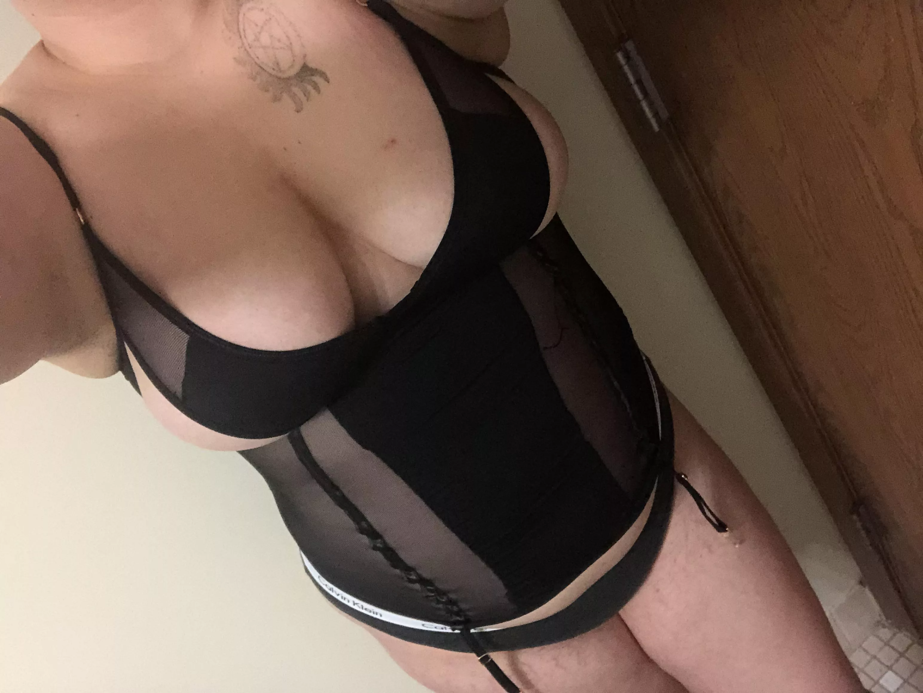 under & over boob in my new bustier