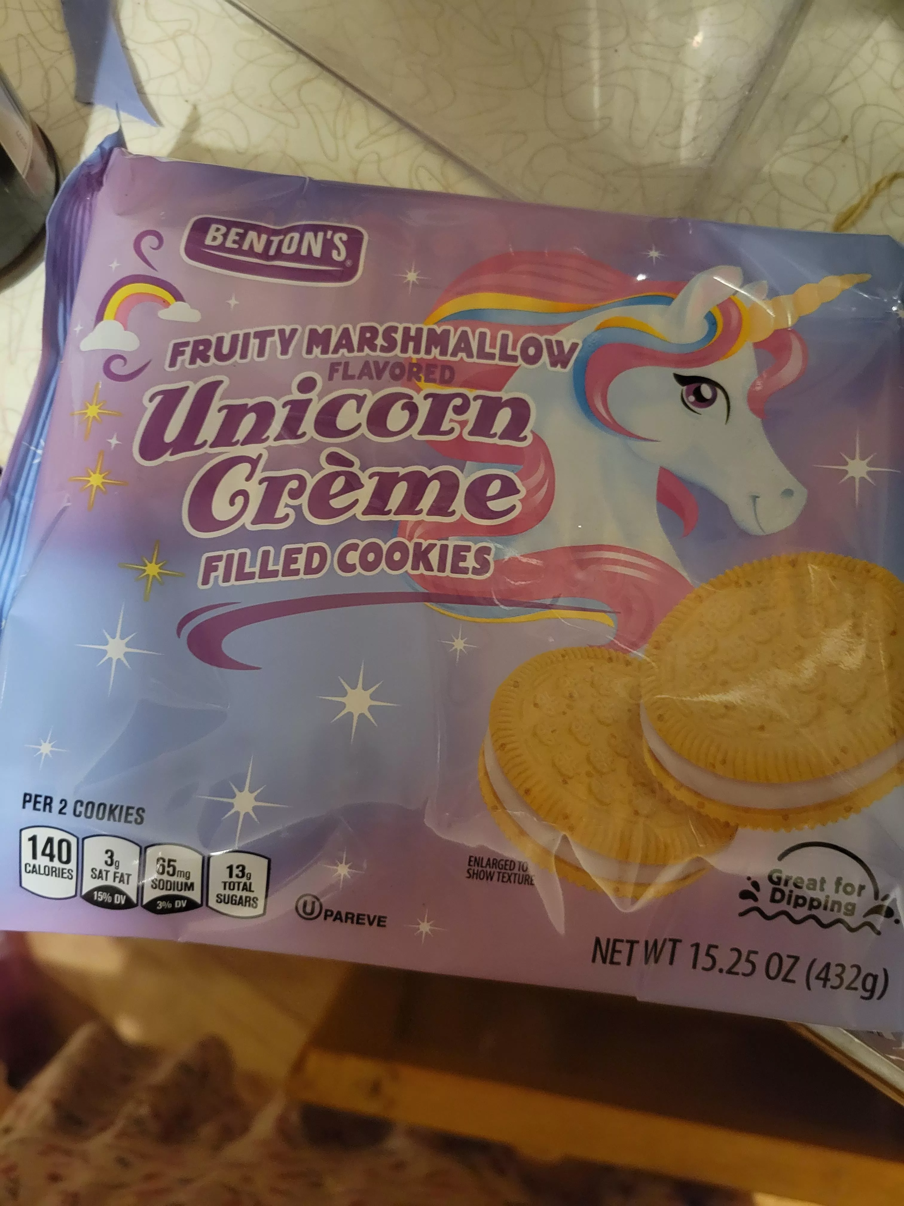 UNICORN oreos!!!!!!!!! They from aldi!