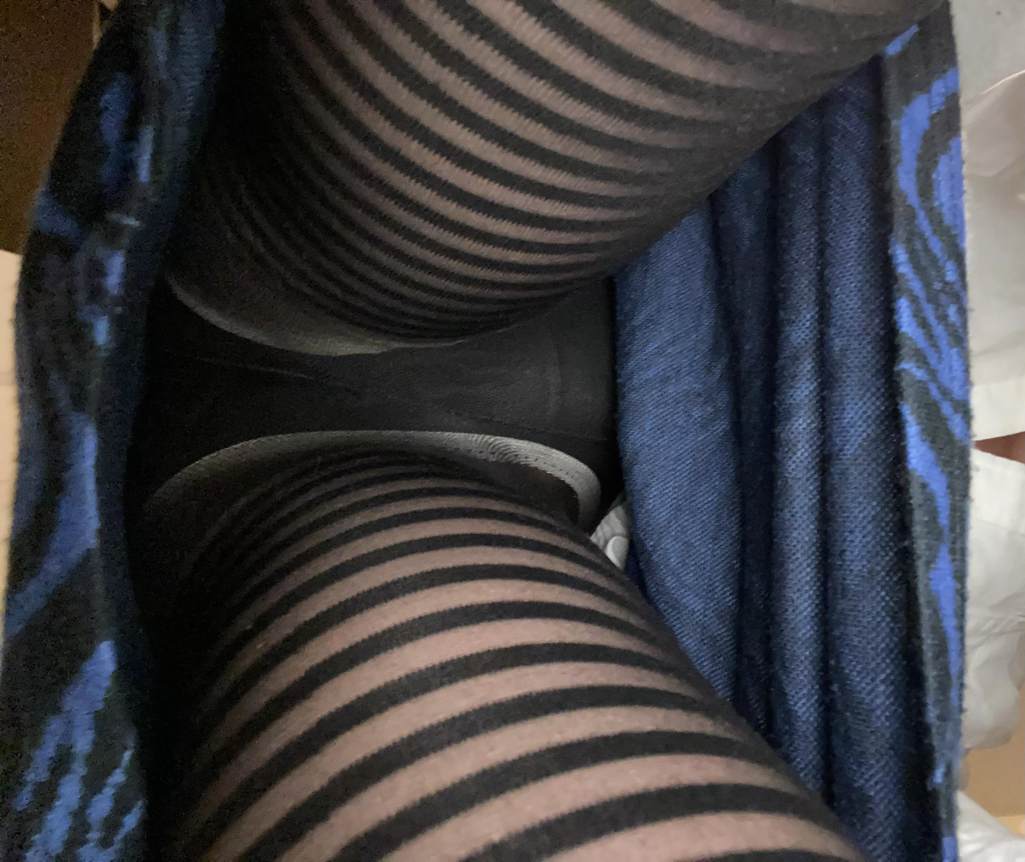 Upskirt shotðŸ˜Š