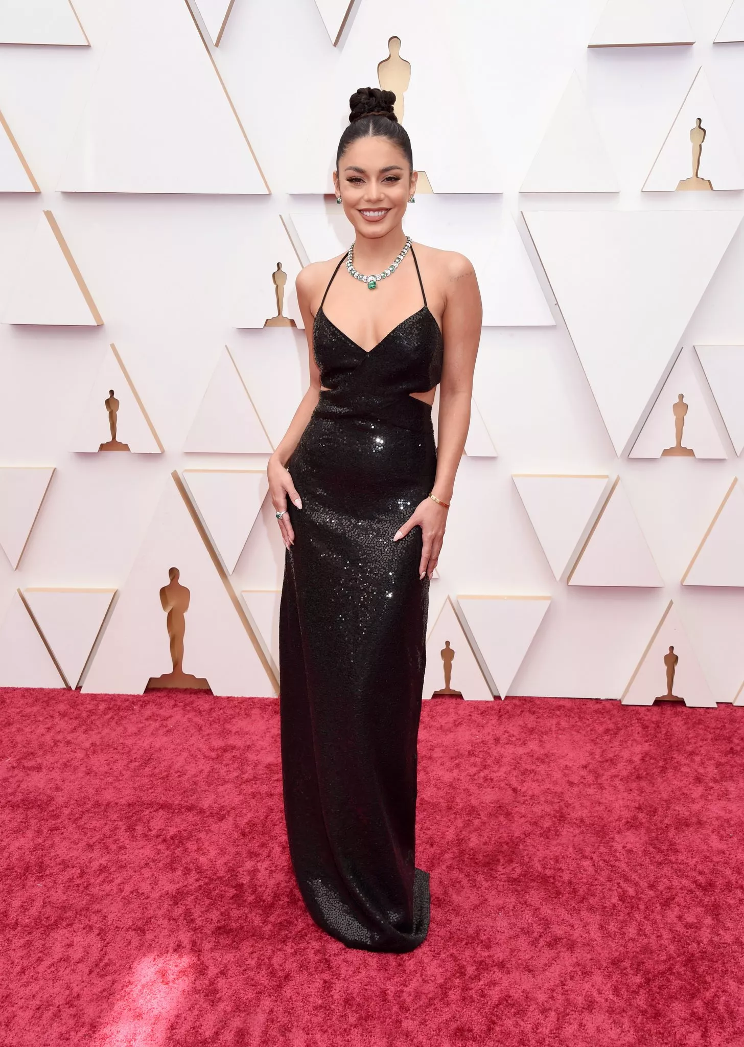 Vanessa Hudgens at the red carpet (2022 Oscars)