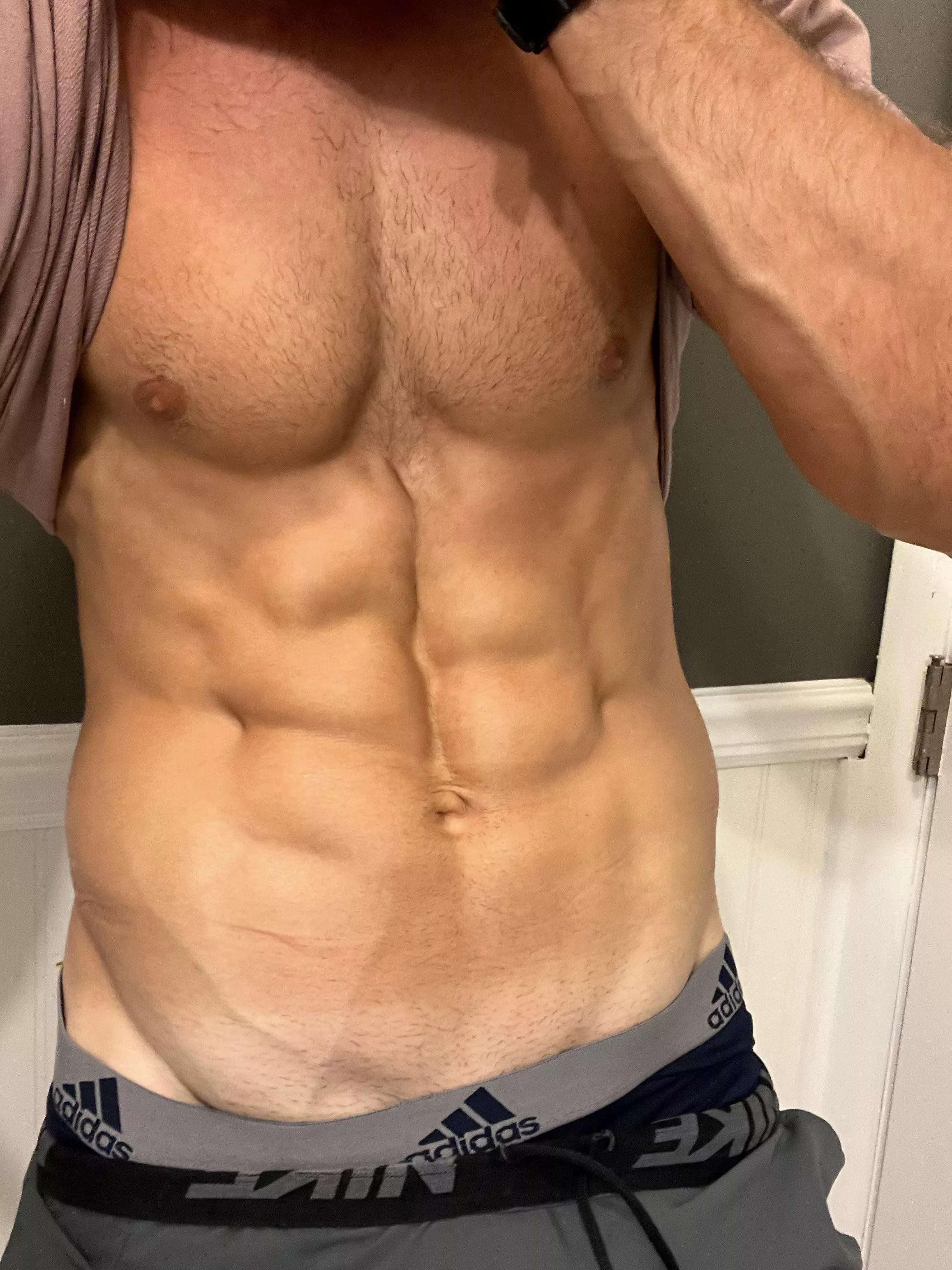 Very sweaty chest day [m]