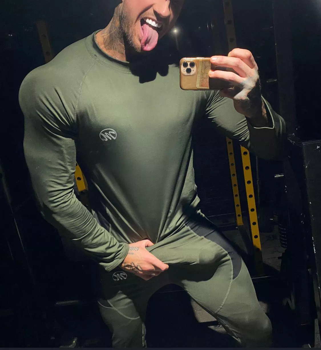 Wana come fuck me in the gym