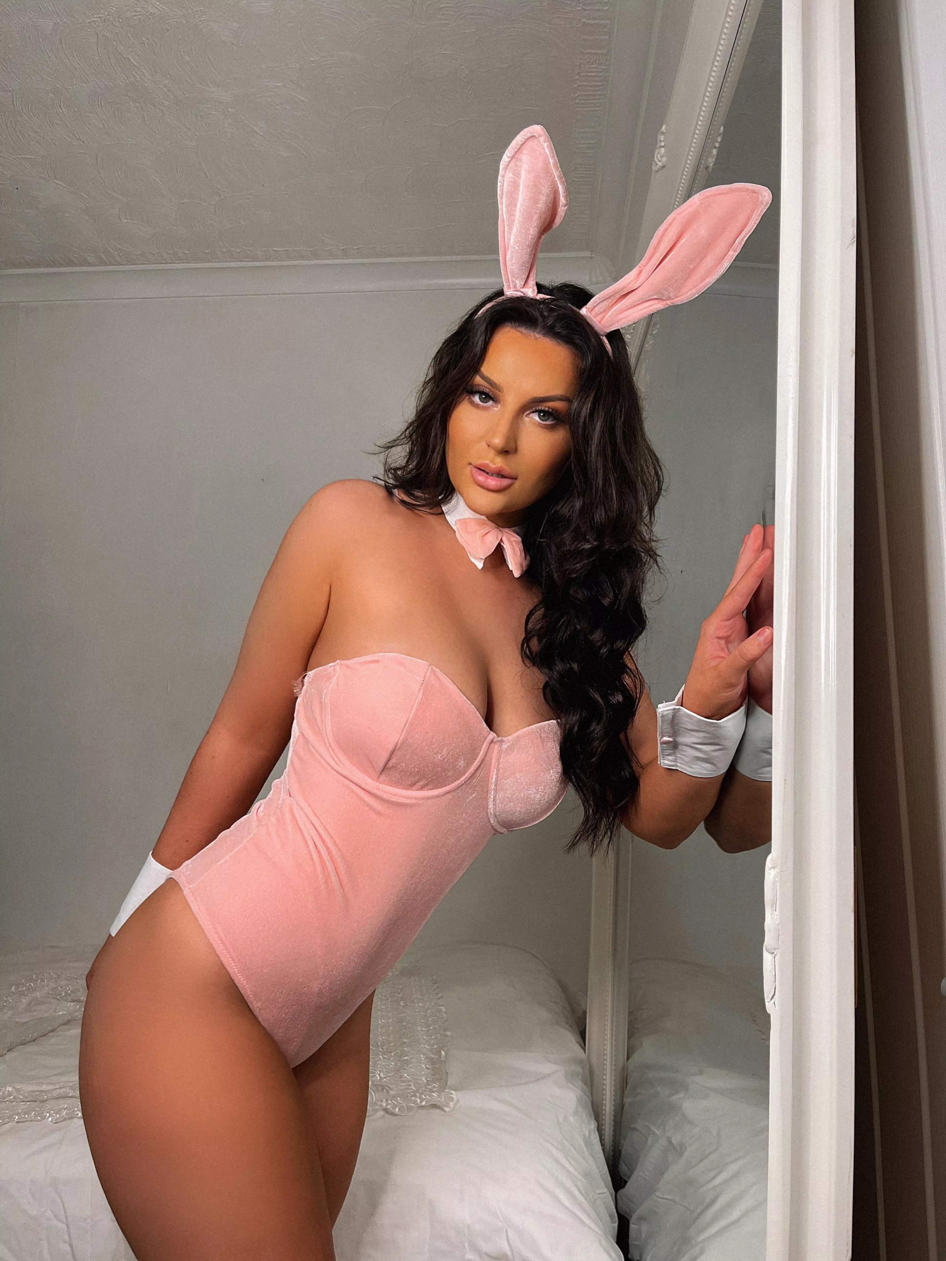 Wanna fuck a bunny?