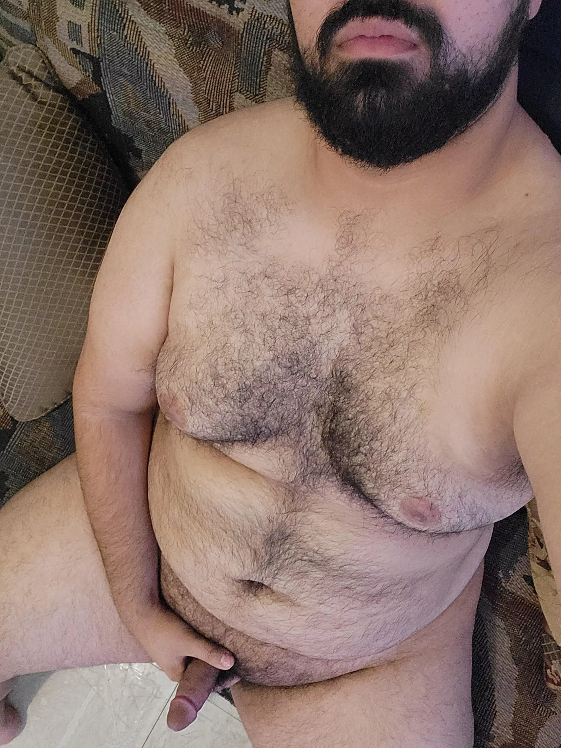 wanna ride my beard or dick ðŸ˜ˆ