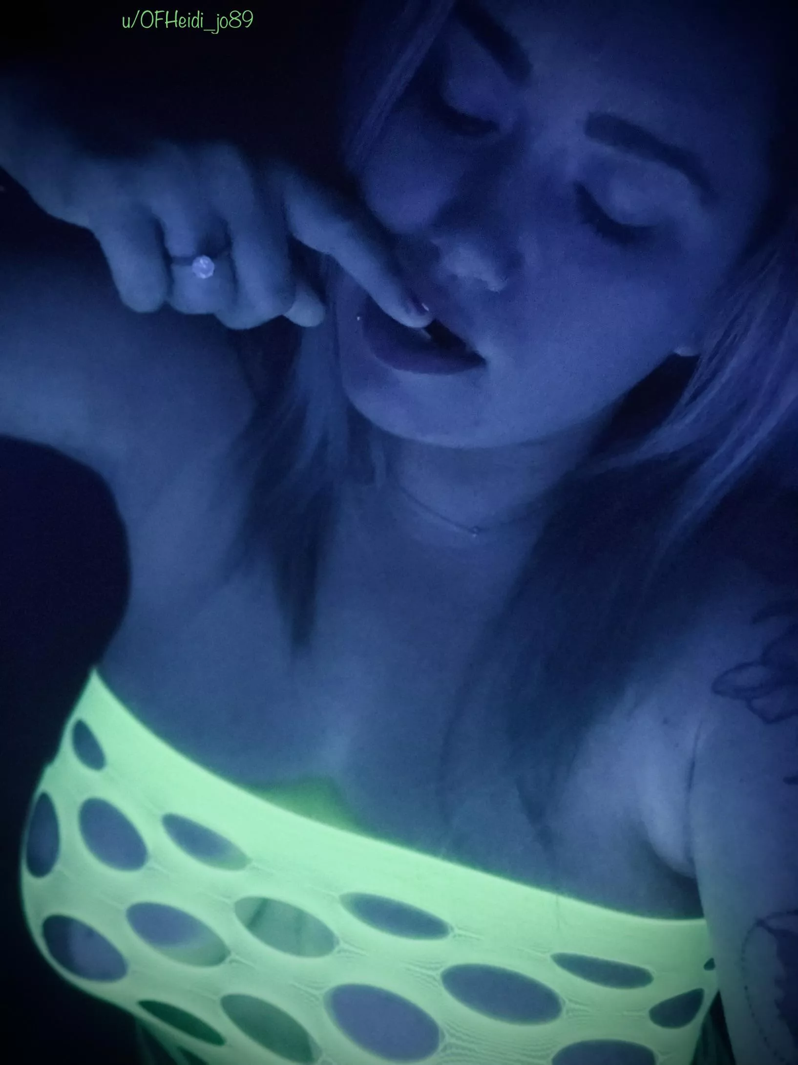 Want to come join me in the black light for some fun? 😘