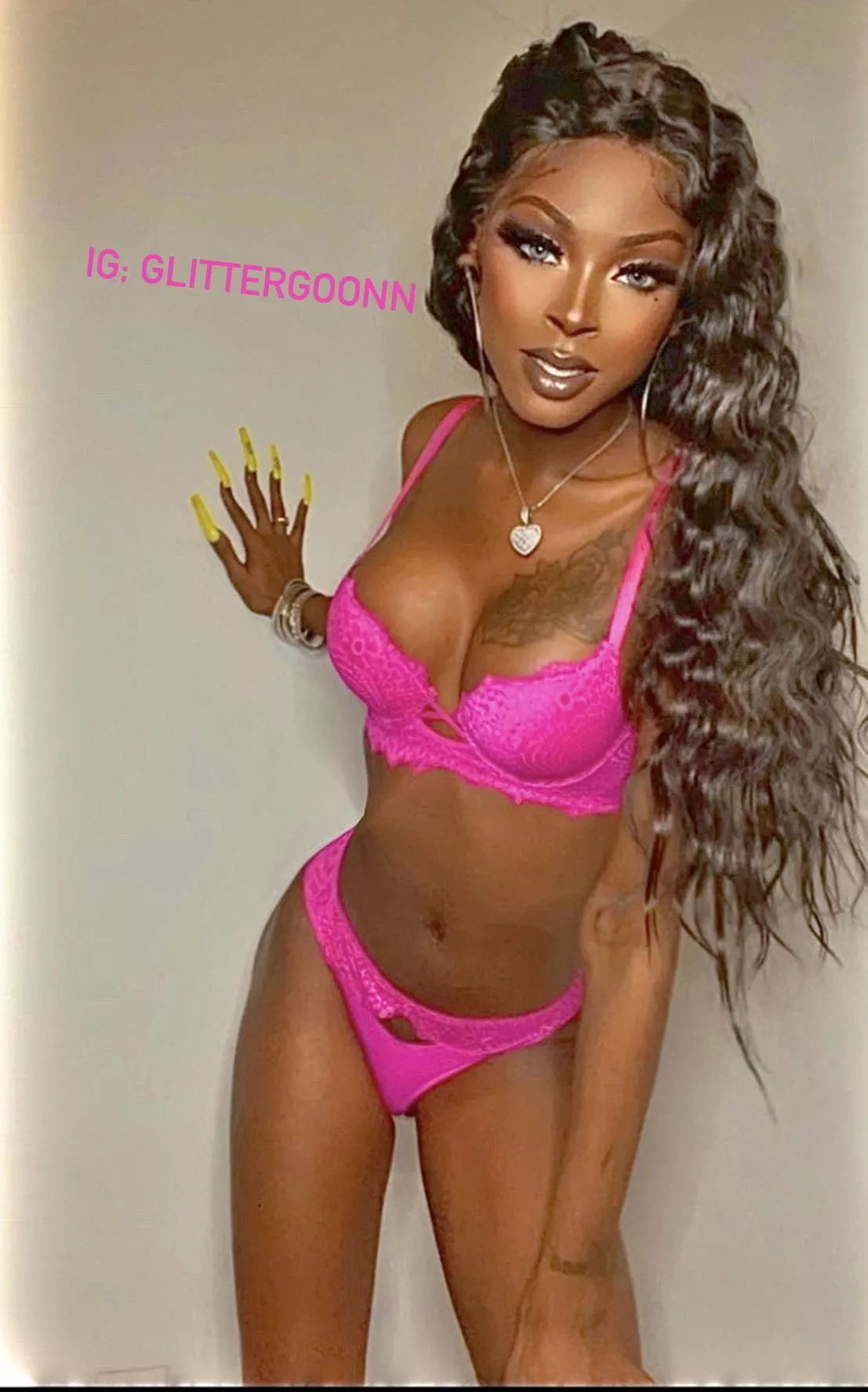 Want to see black Brazilian Barbie’s big cock ???? 💝⤵️⤵️⤵️