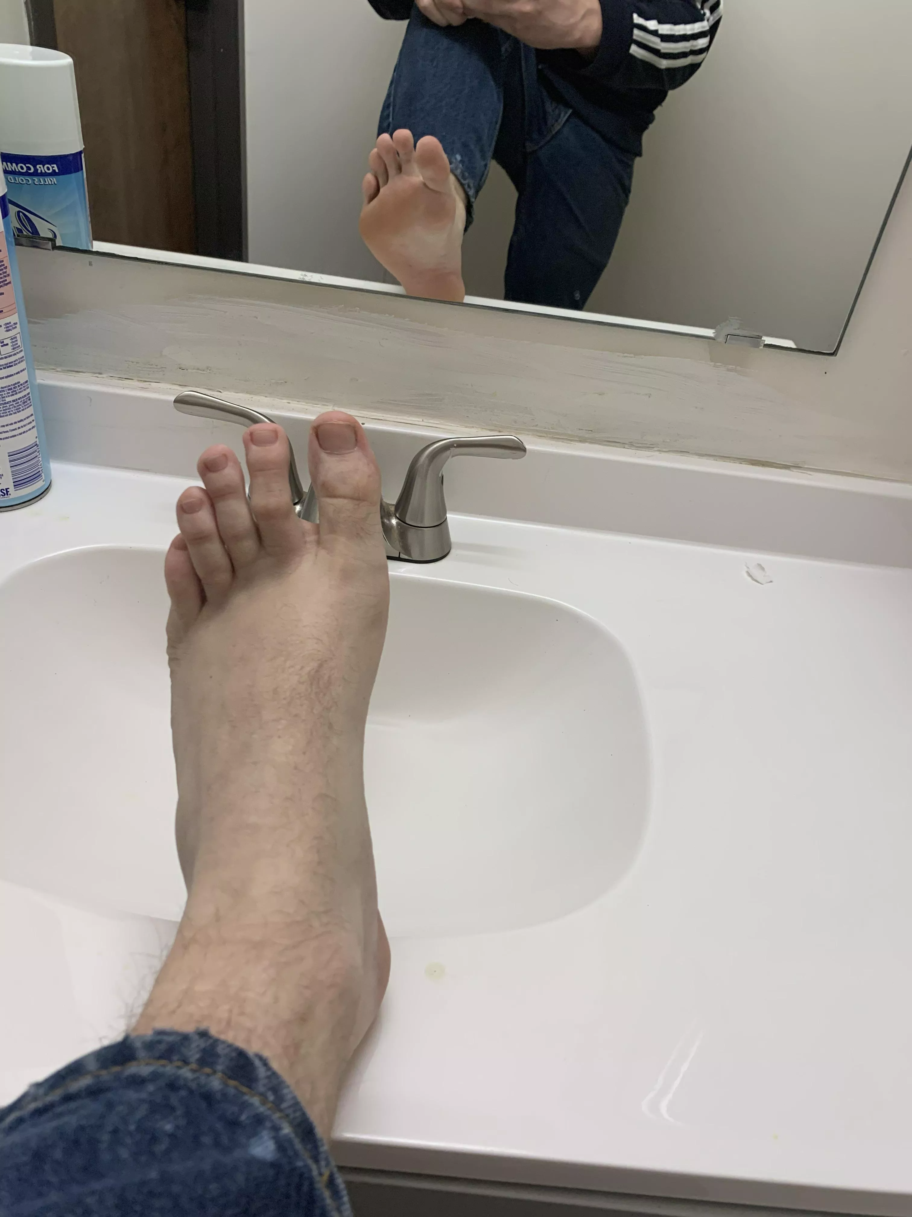 Want to sneak in the bathroom at work and suck my toes real quick?