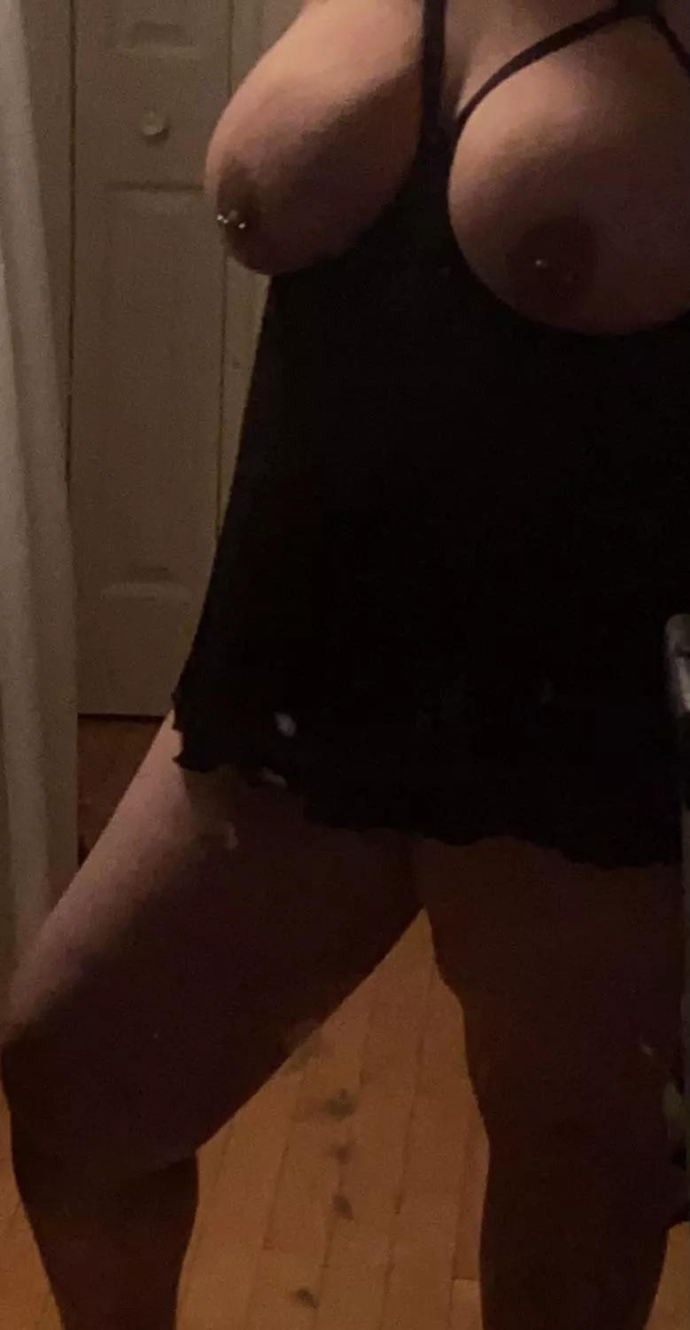 Wanting to put my husbands thick cock into another pussy, who wants to play dms open