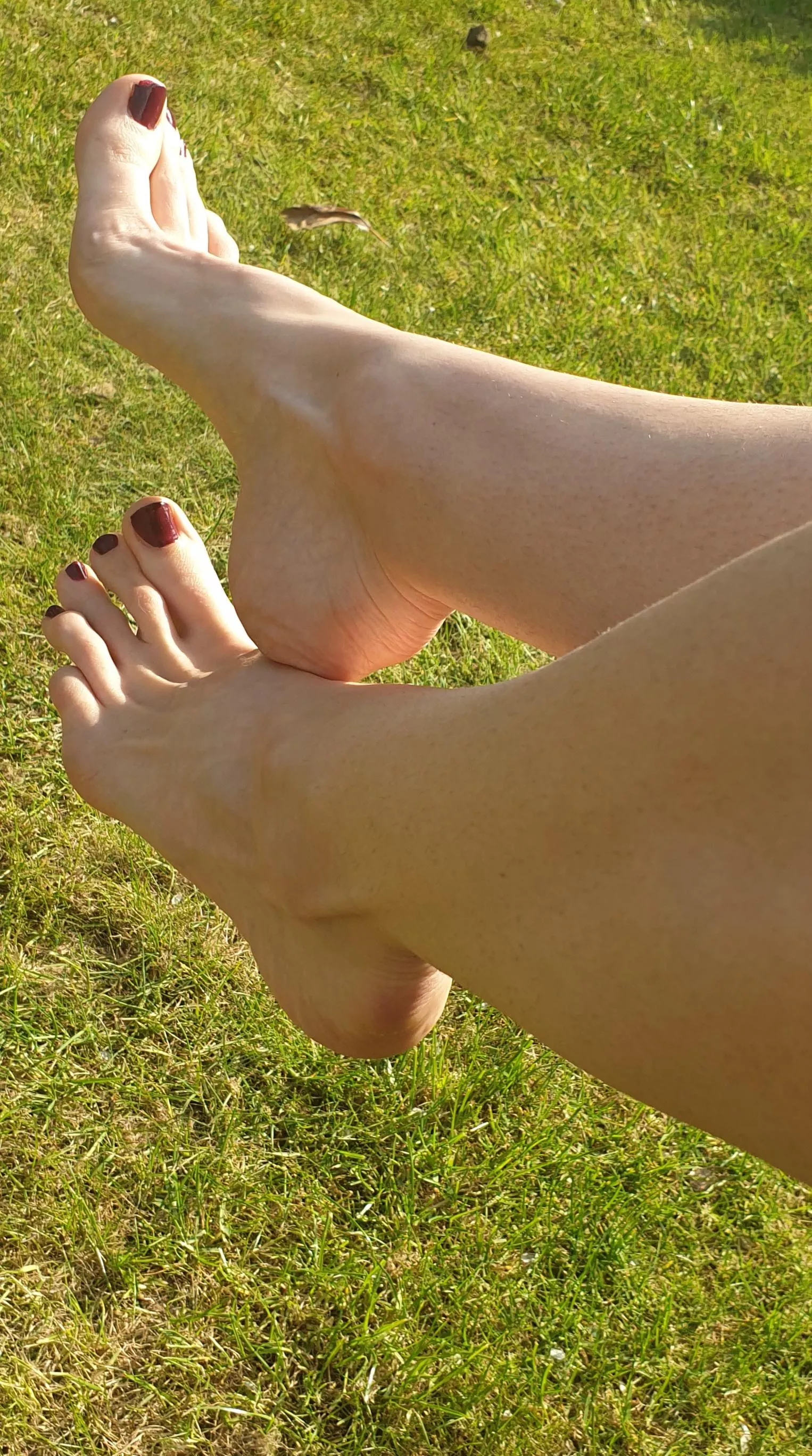 what a beautiful day for the feet to be out