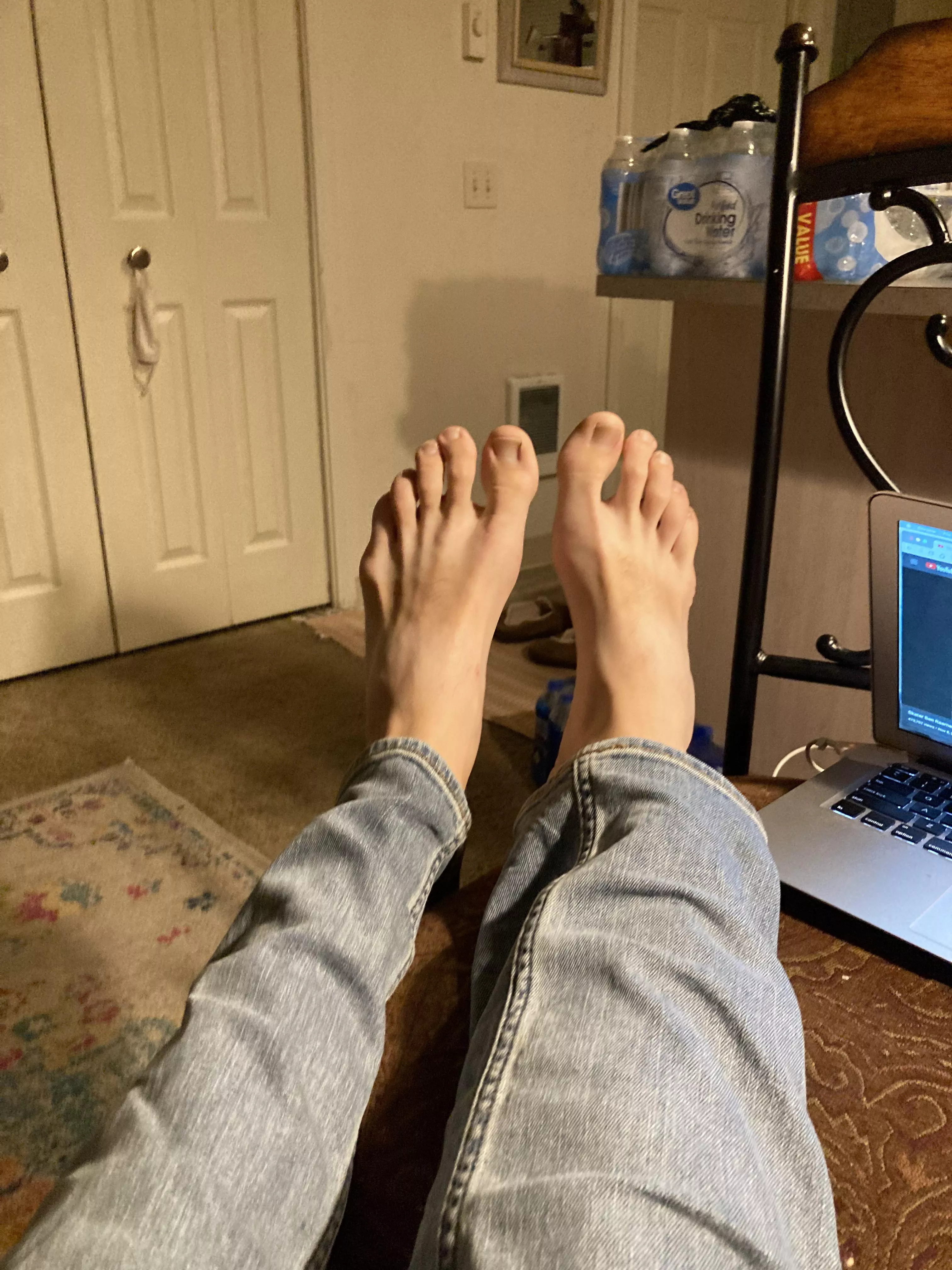 What do you guys think of my feet?