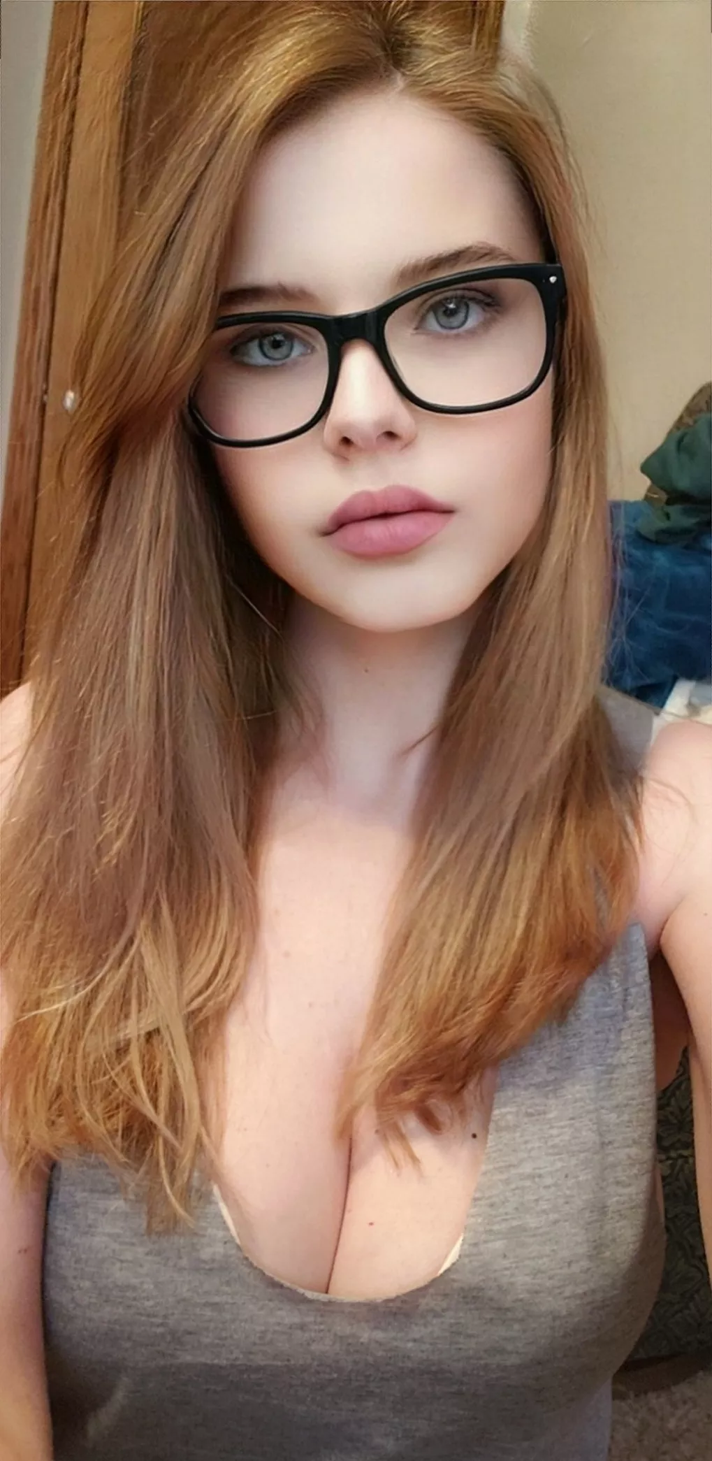 What do you like better my glasses or my cleavage ðŸ˜‰