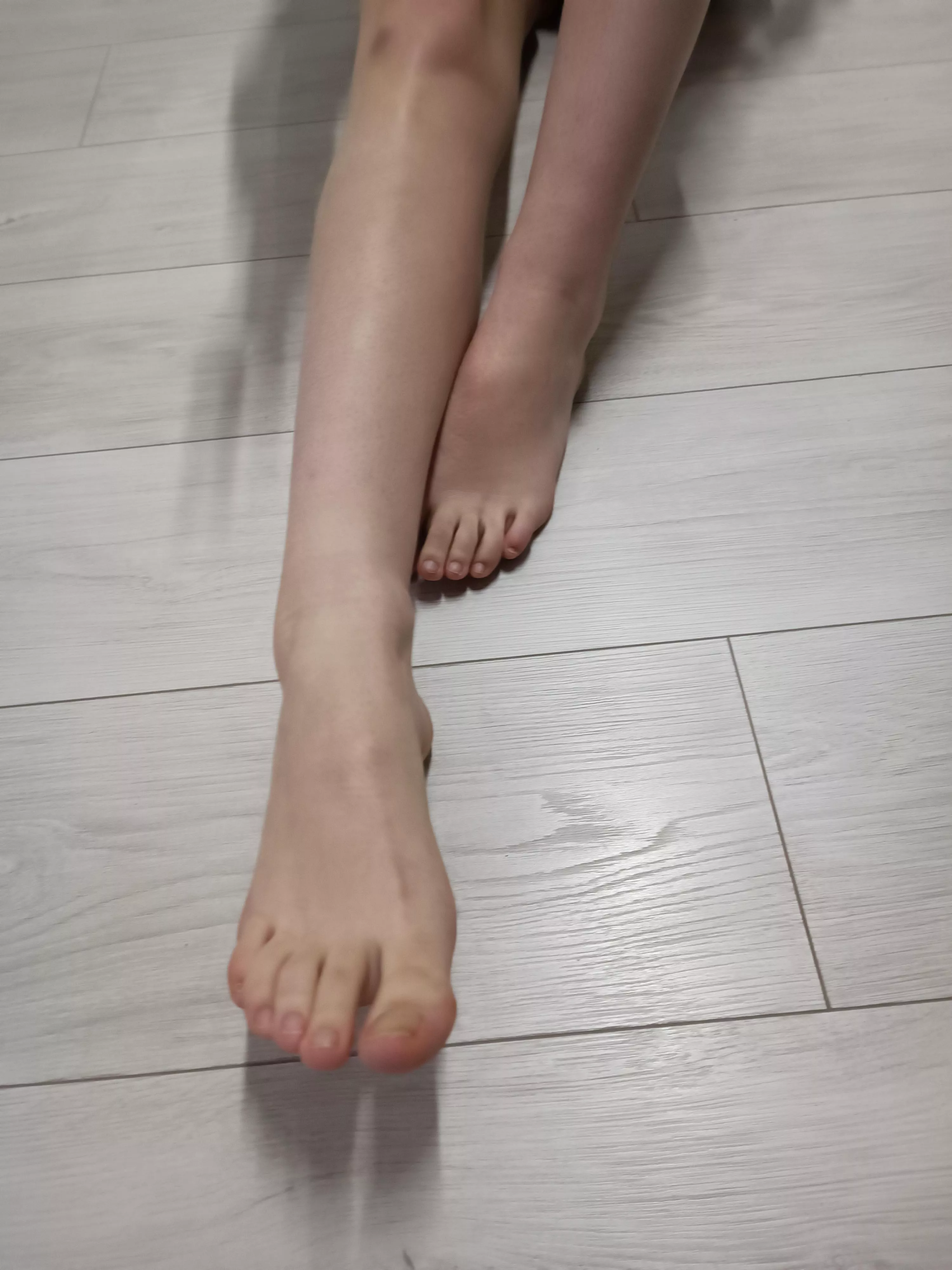 What makes you more horny feet or boobs?