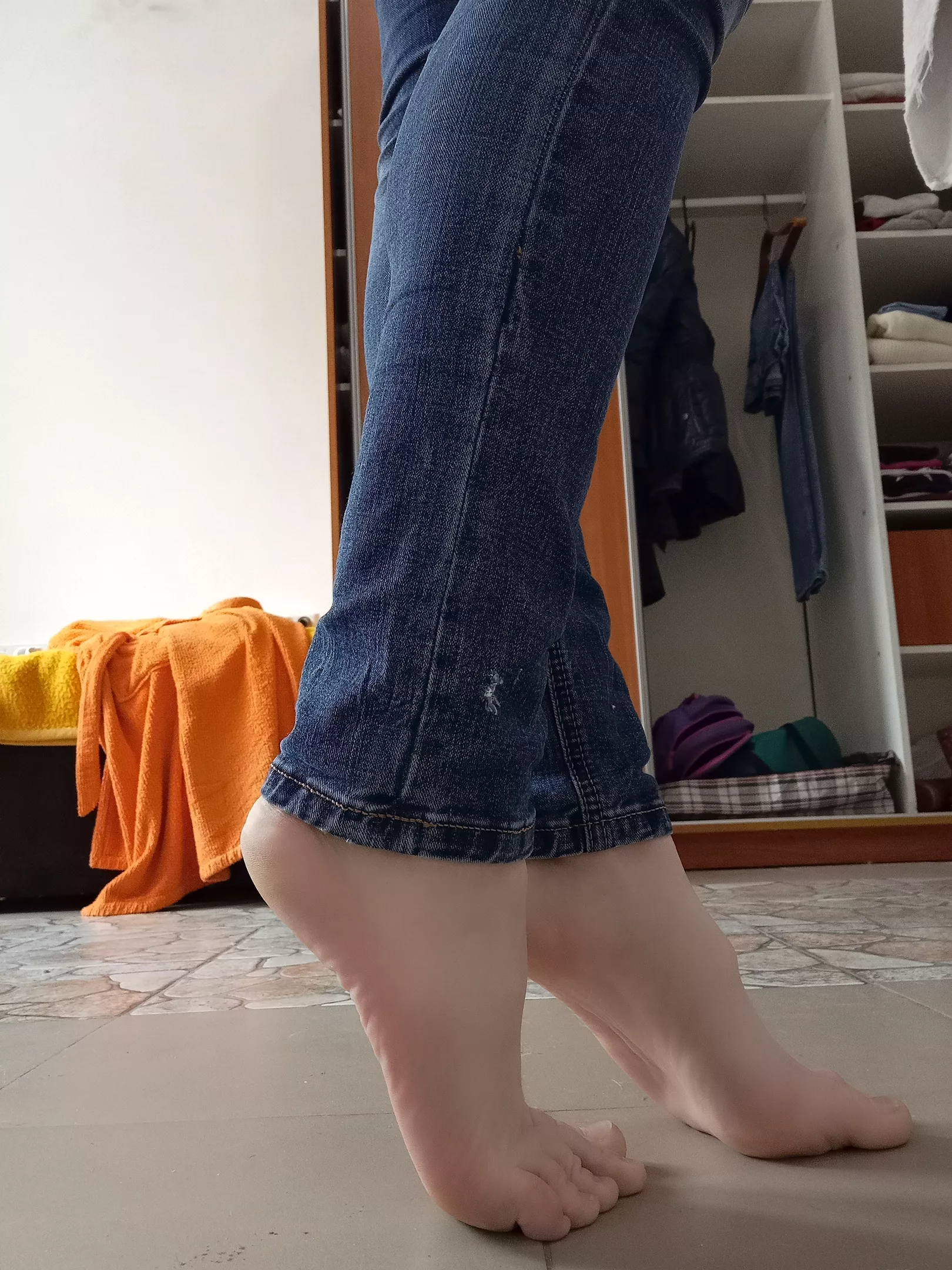 What size do you think my feet are?