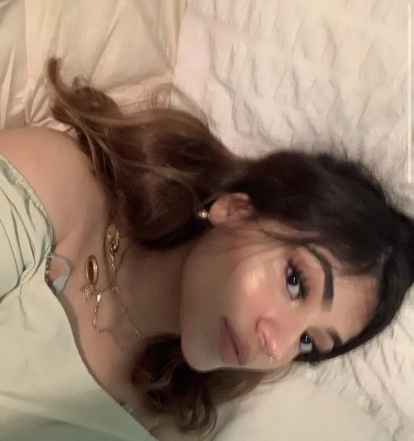 who can cum to her face