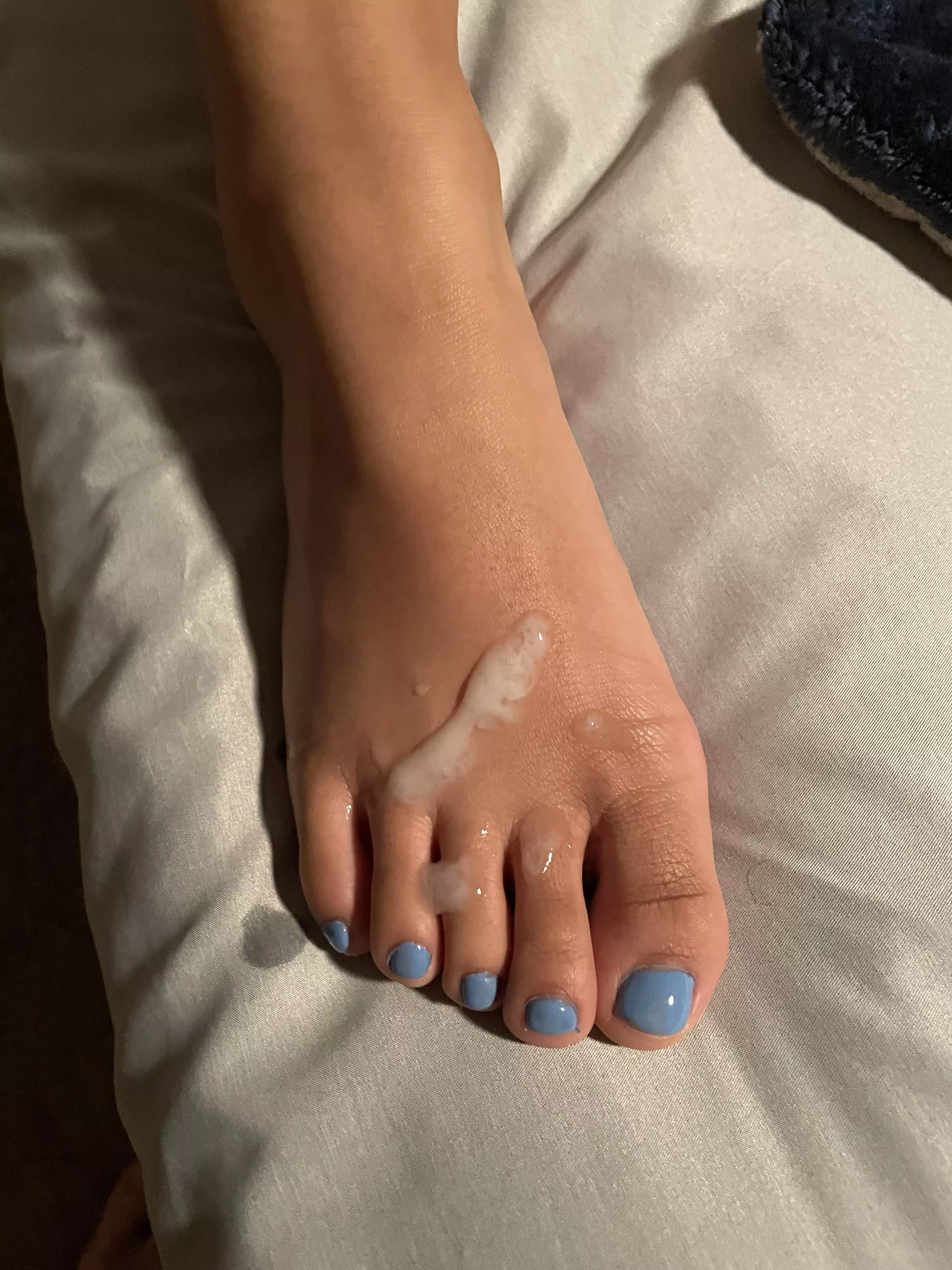 Who else love feet?