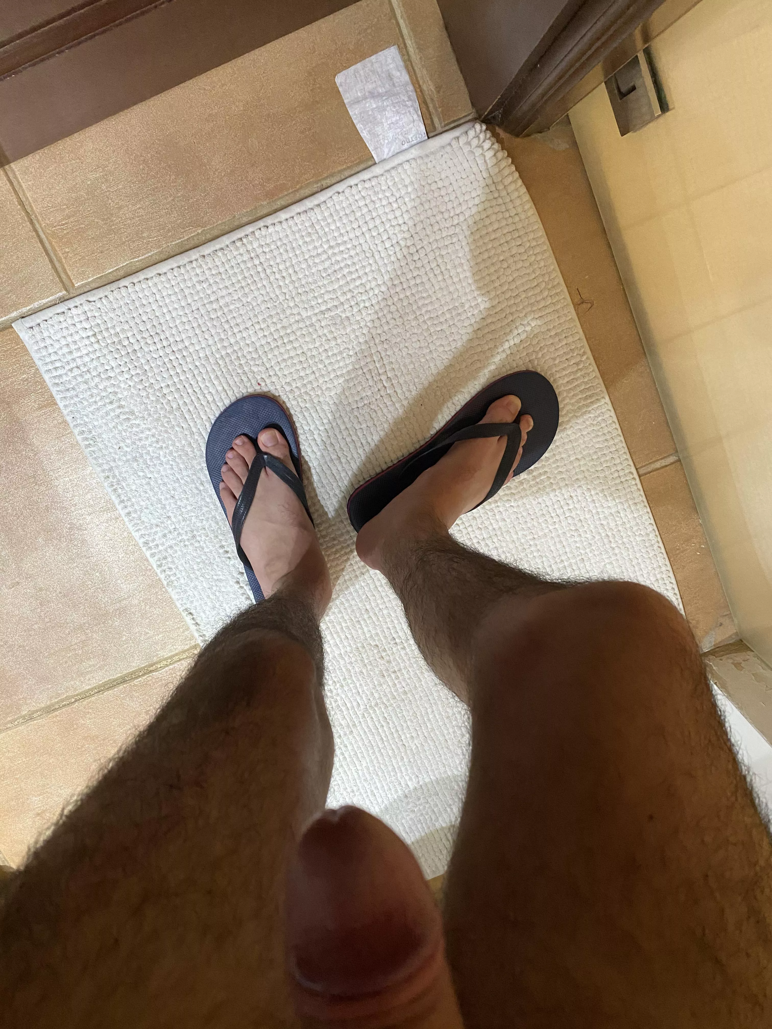 who else loves flip flops?