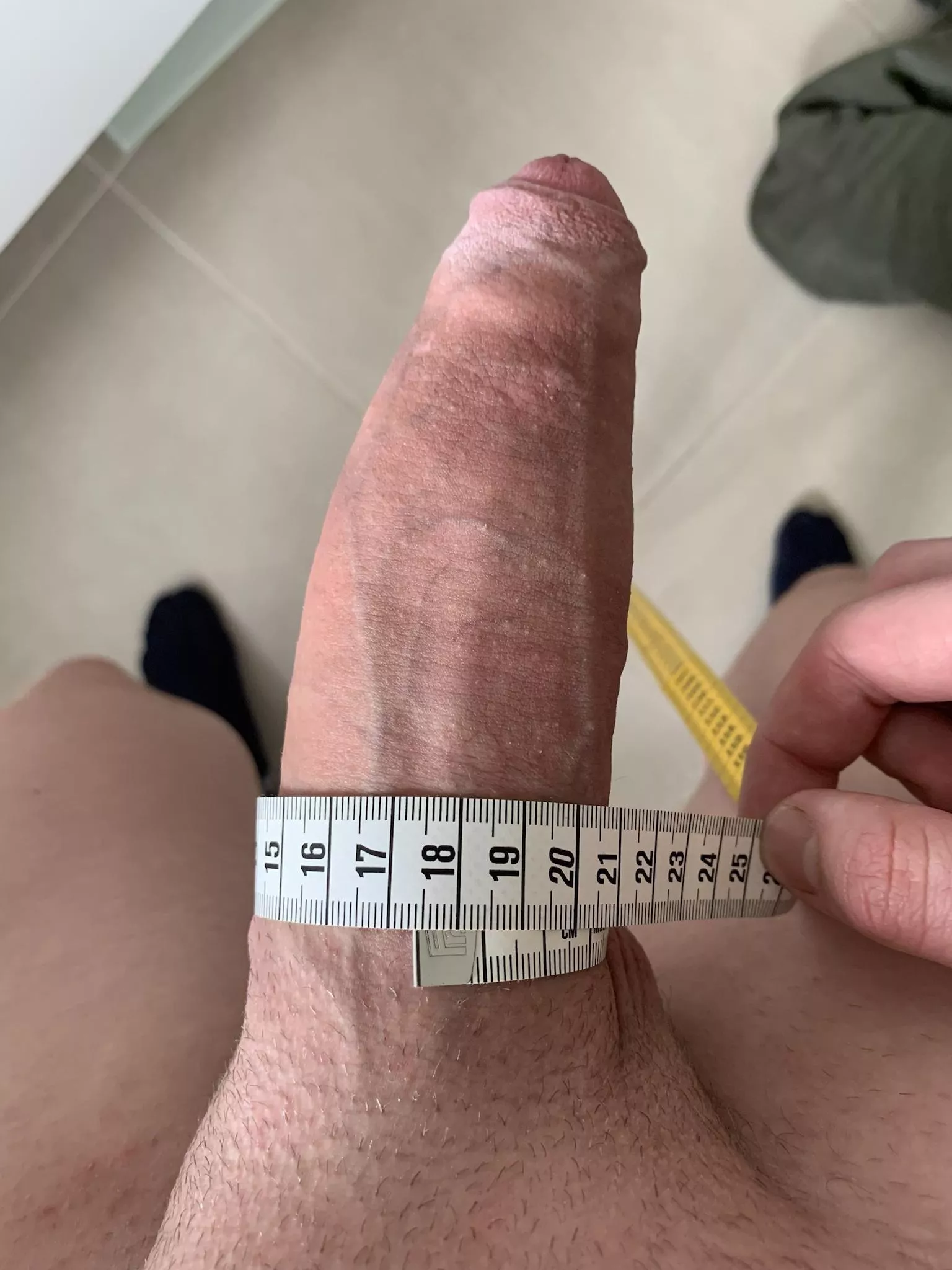 Who got the confidence to compare to my monster cock? (m27)