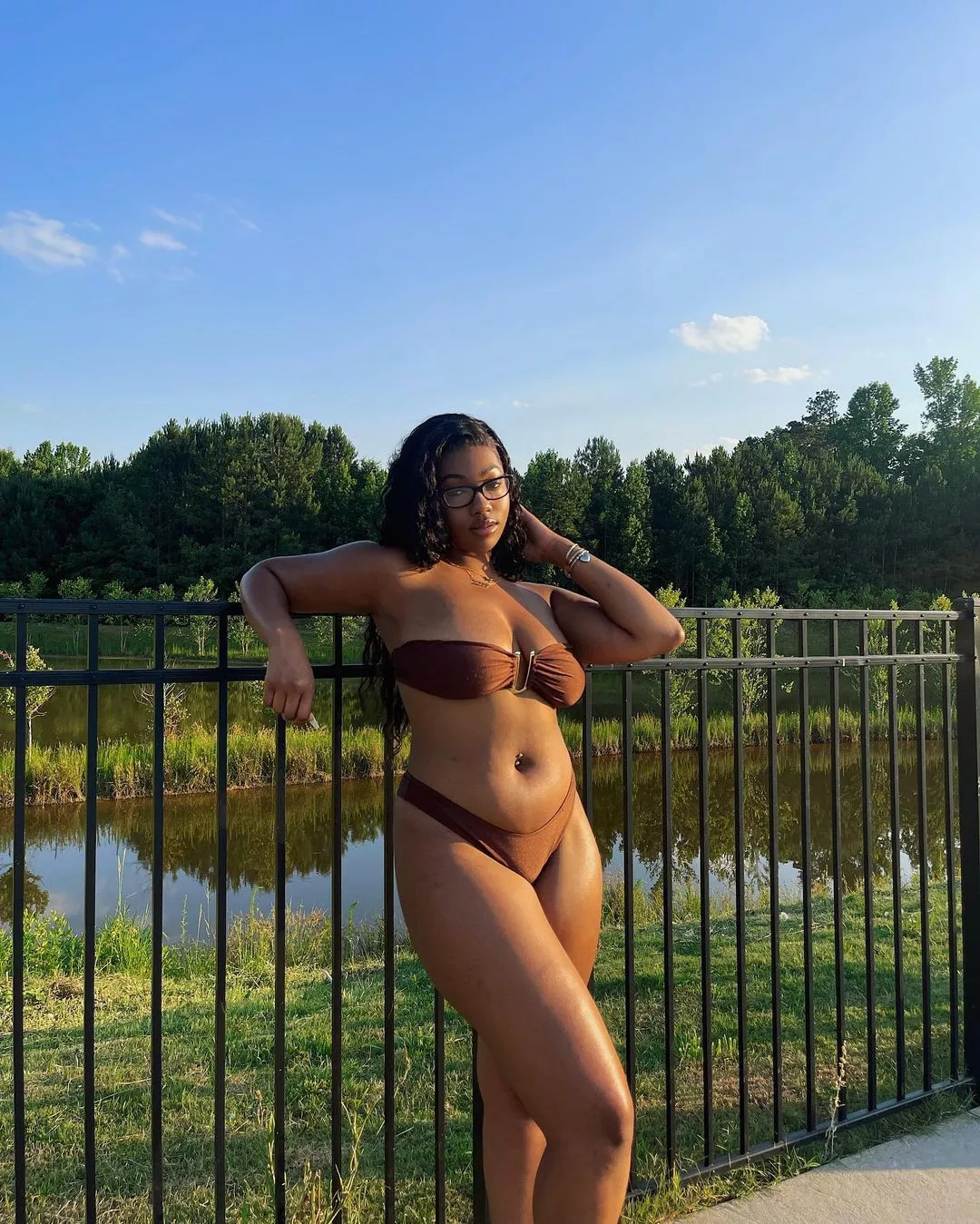 who like to swim in the river 😈