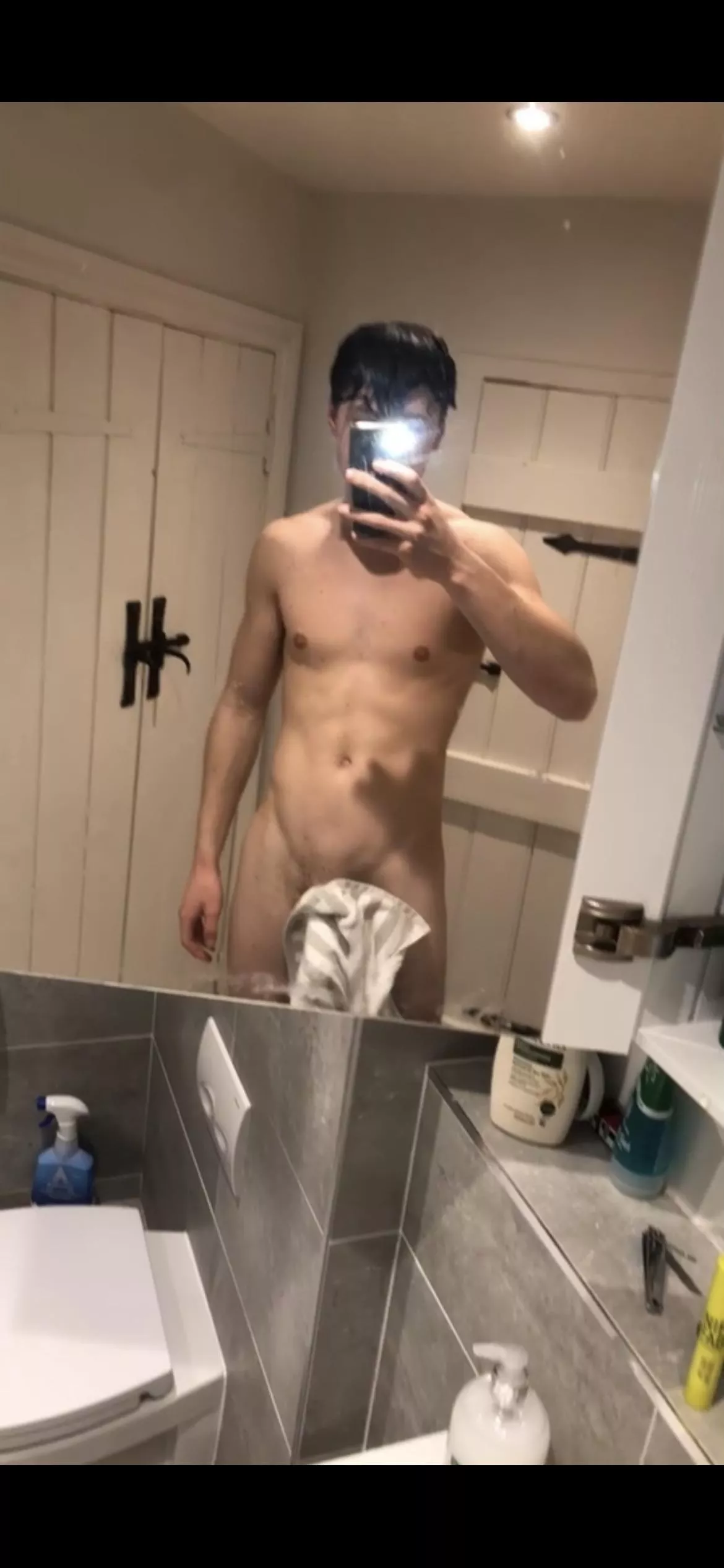 Who likes my 18Yo bulge?