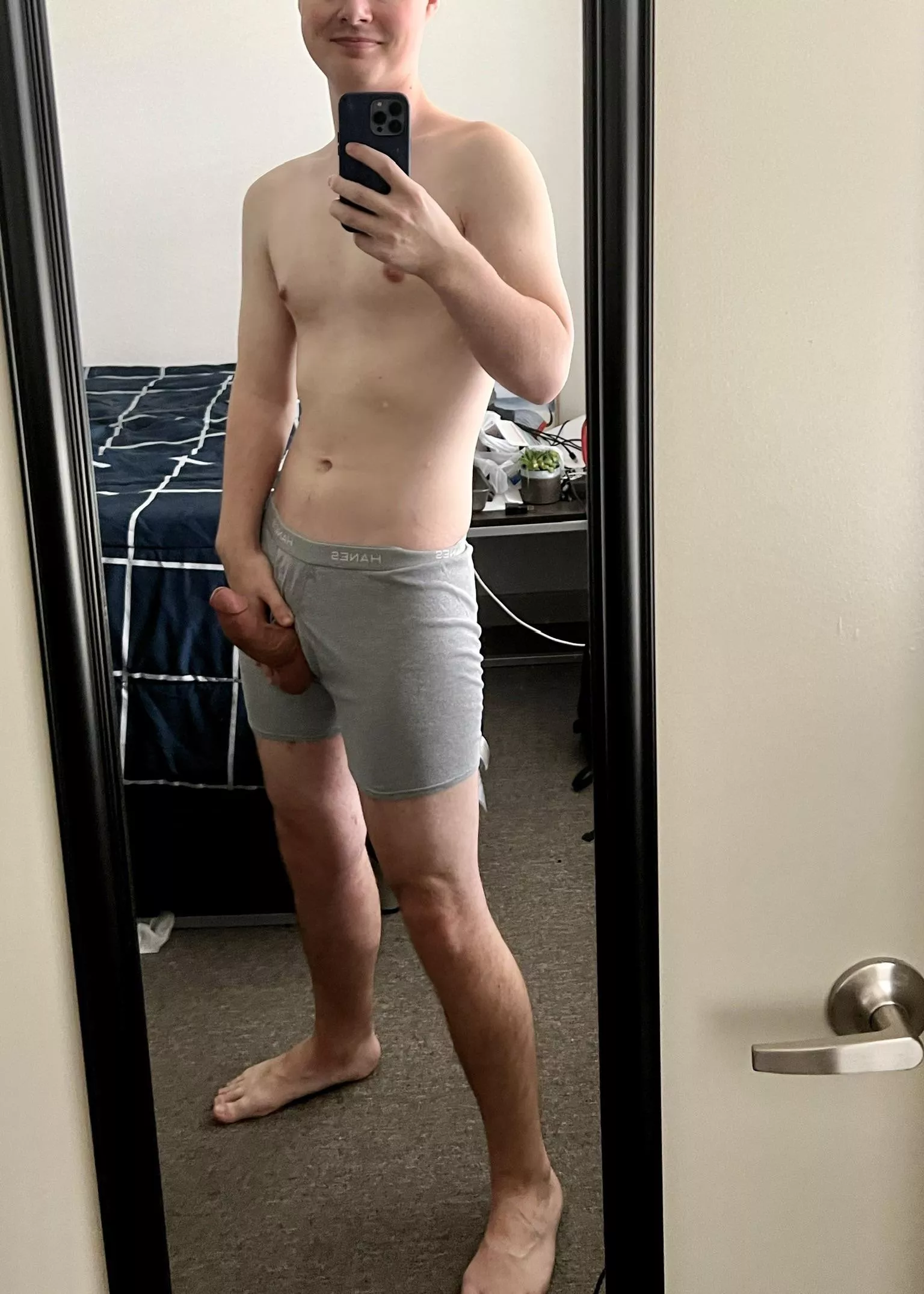 Who loves skinny college guys? Pms open