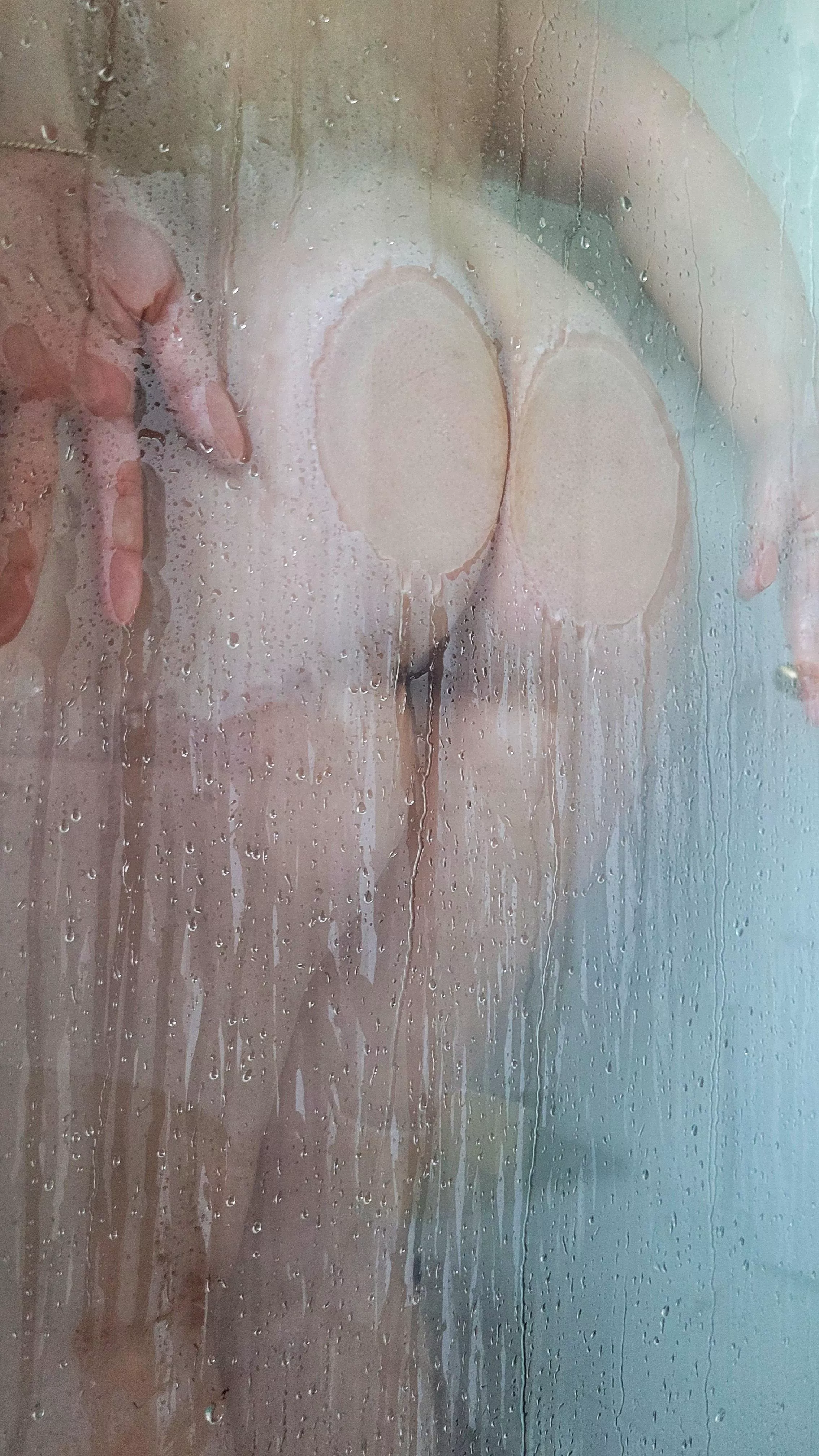 Who said showers are meant to get cleaned? I actually love to get dirty in them ðŸ˜ˆðŸ˜¶â€ðŸŒ«ï¸