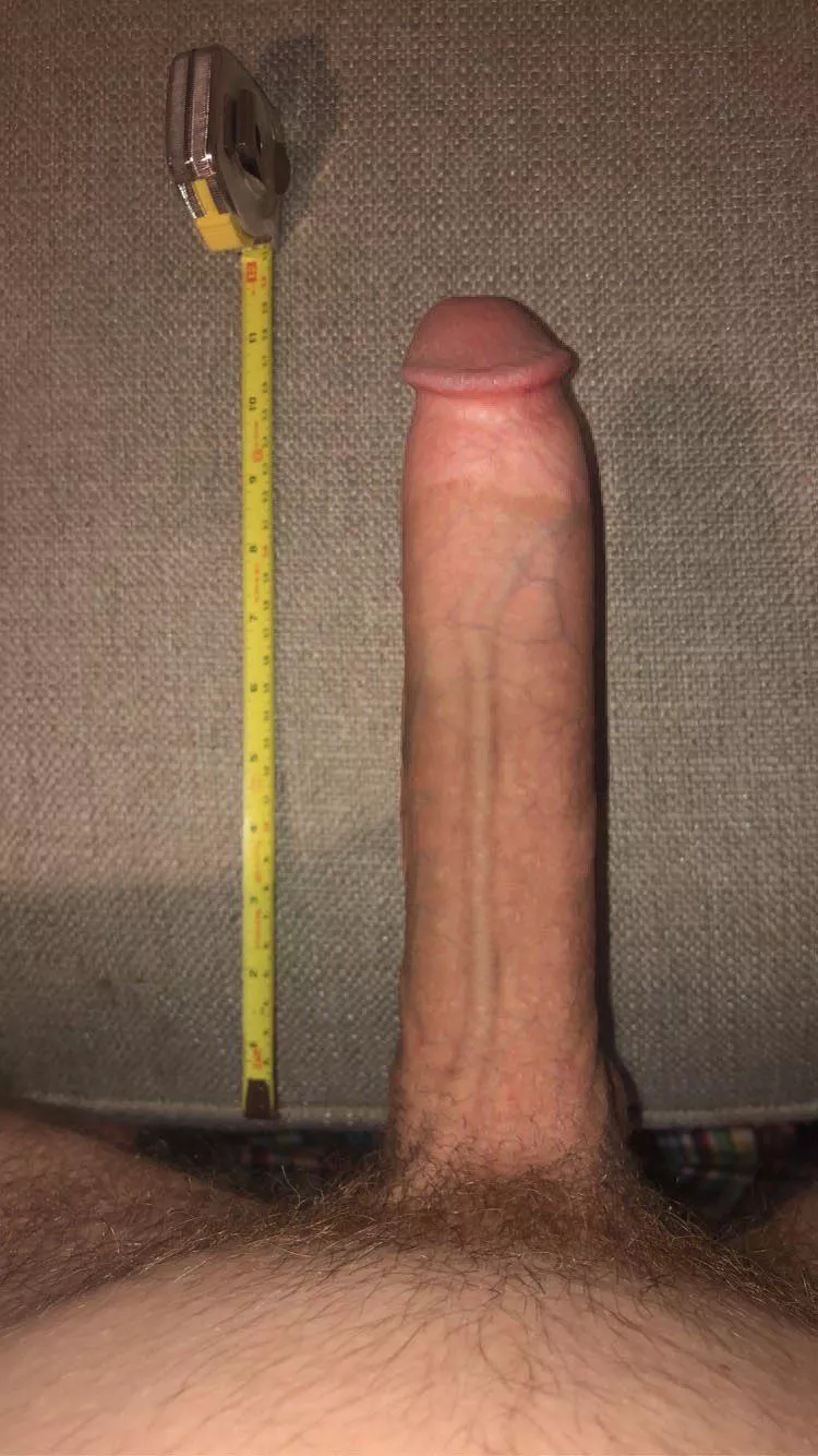 who wanna suck my 11inches? i just turned 19